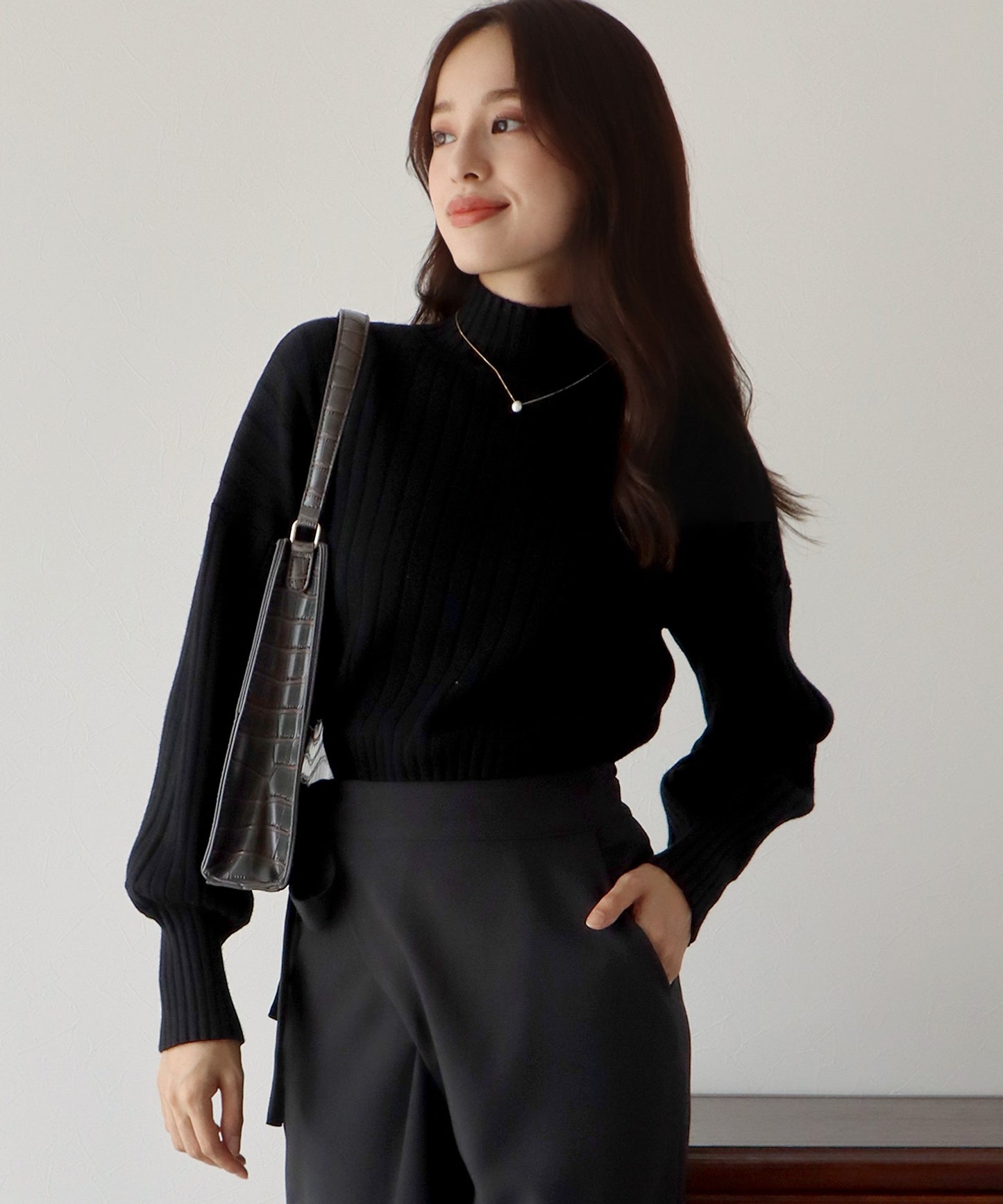 【SALE】ハイネックリブニット