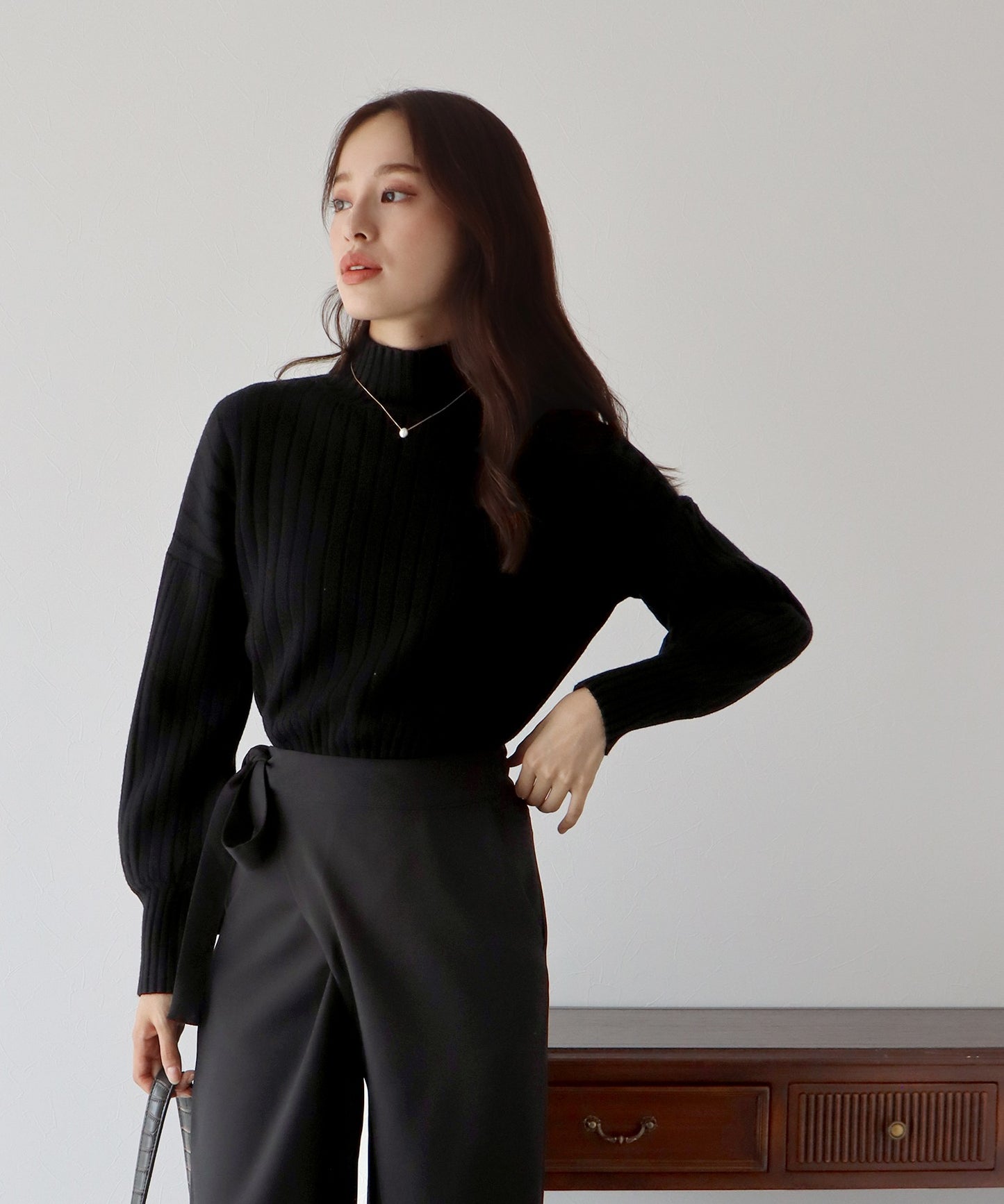 【SALE】ハイネックリブニット
