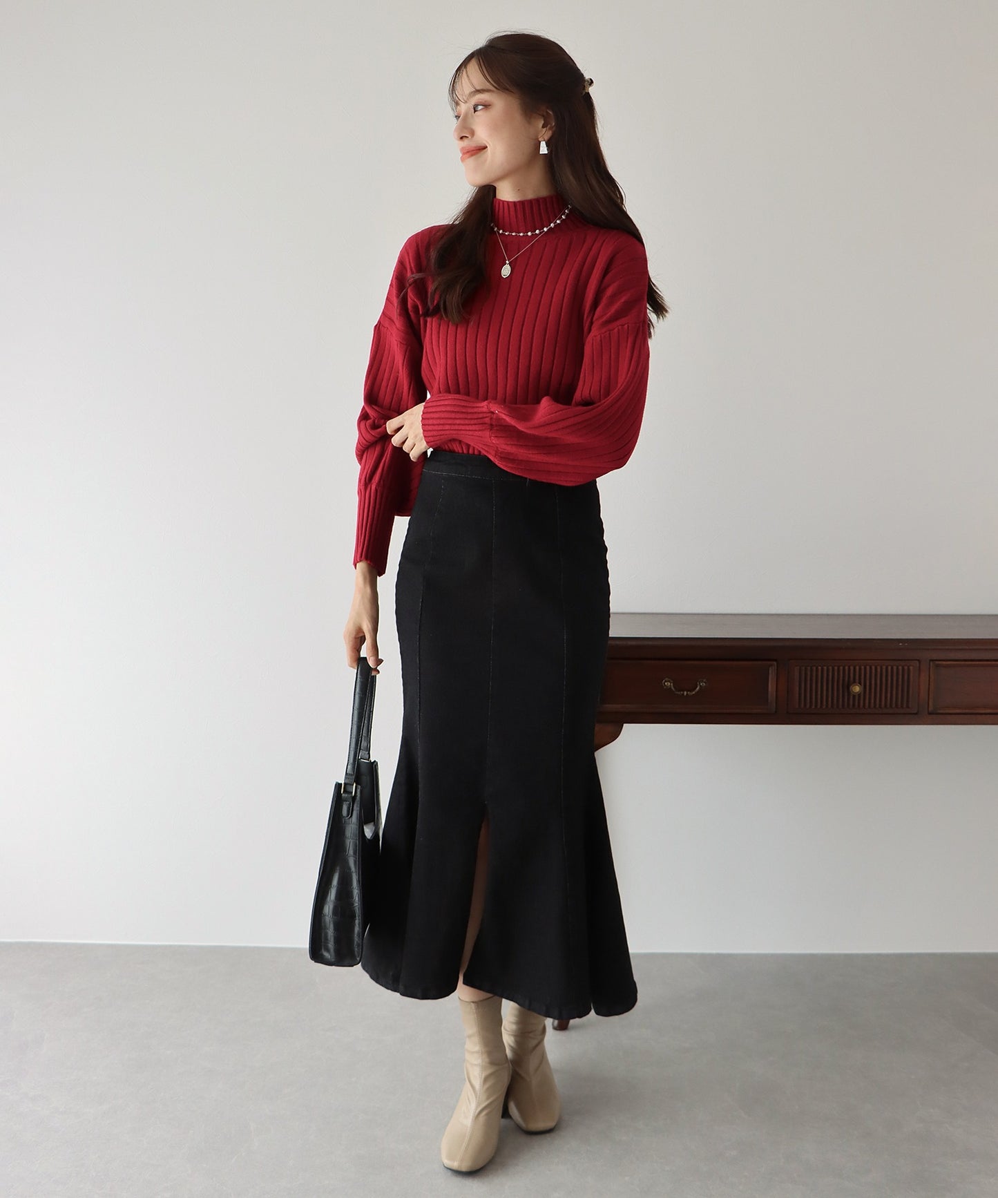 【SALE】ハイネックリブニット