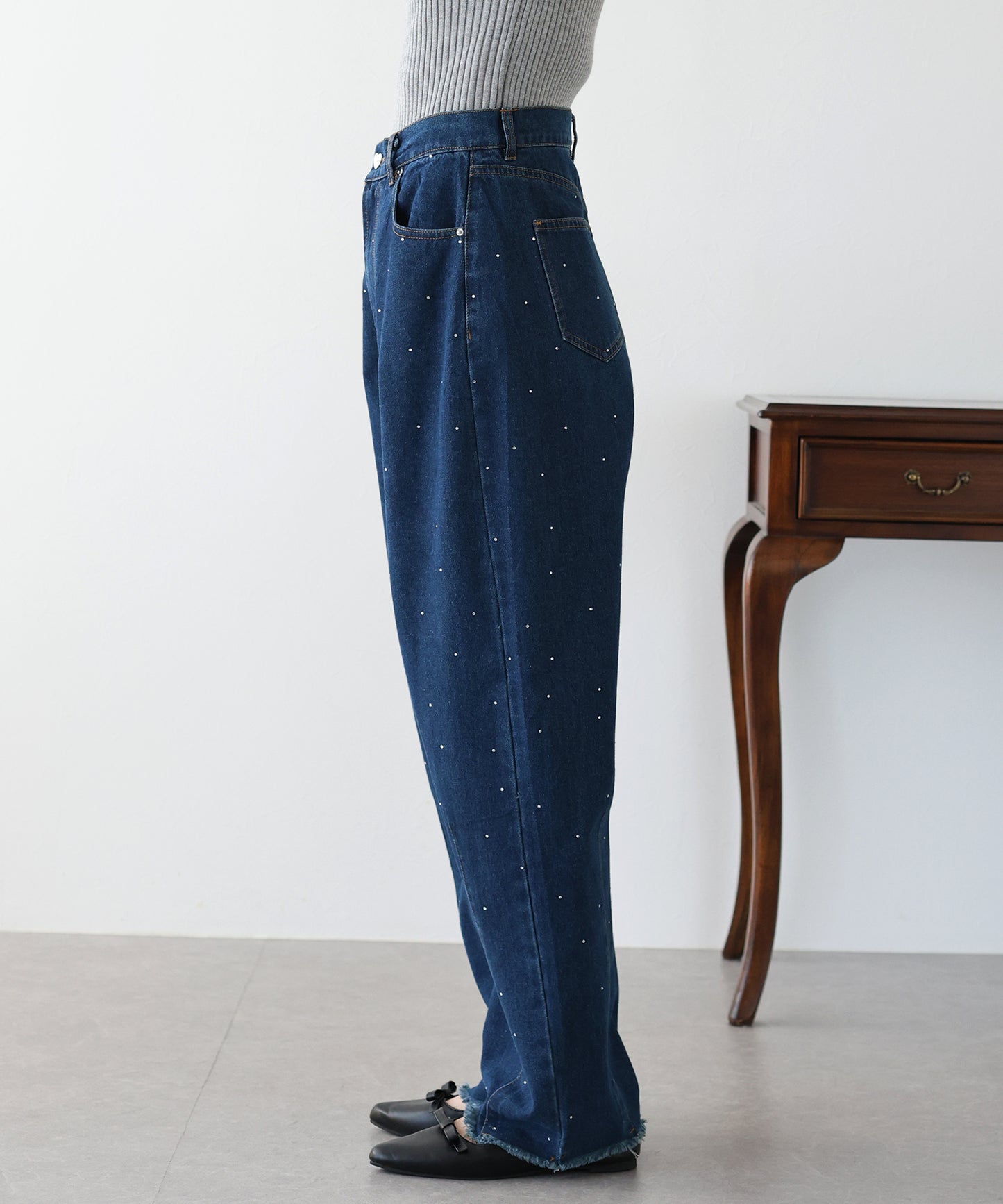 【TIME SALE】ラインストーンカーブデニムパンツ