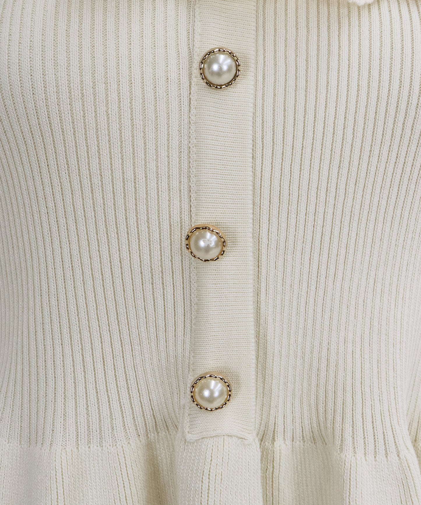 【TIME SALE】エンブロイダリーレース半袖ペプラムニット