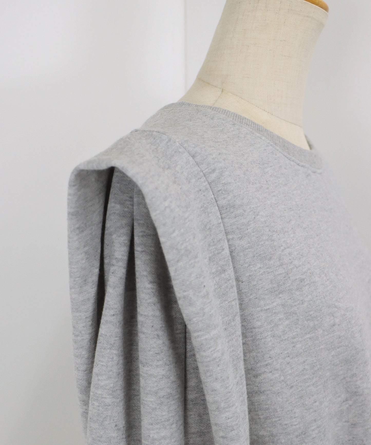 【TIME SALE】変形ショルダースウェット