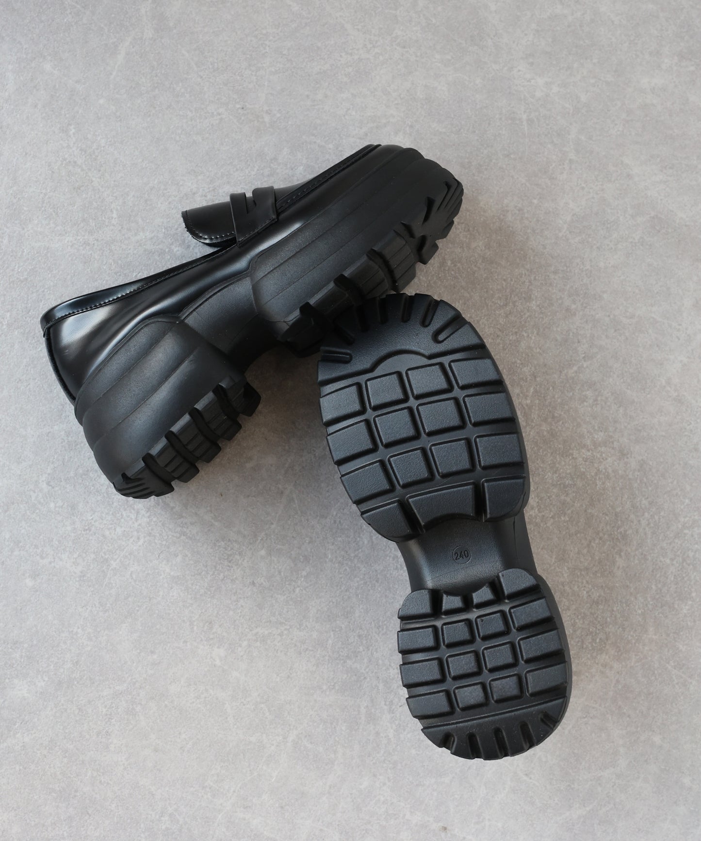 【SALE】ボリューム厚底ローファー