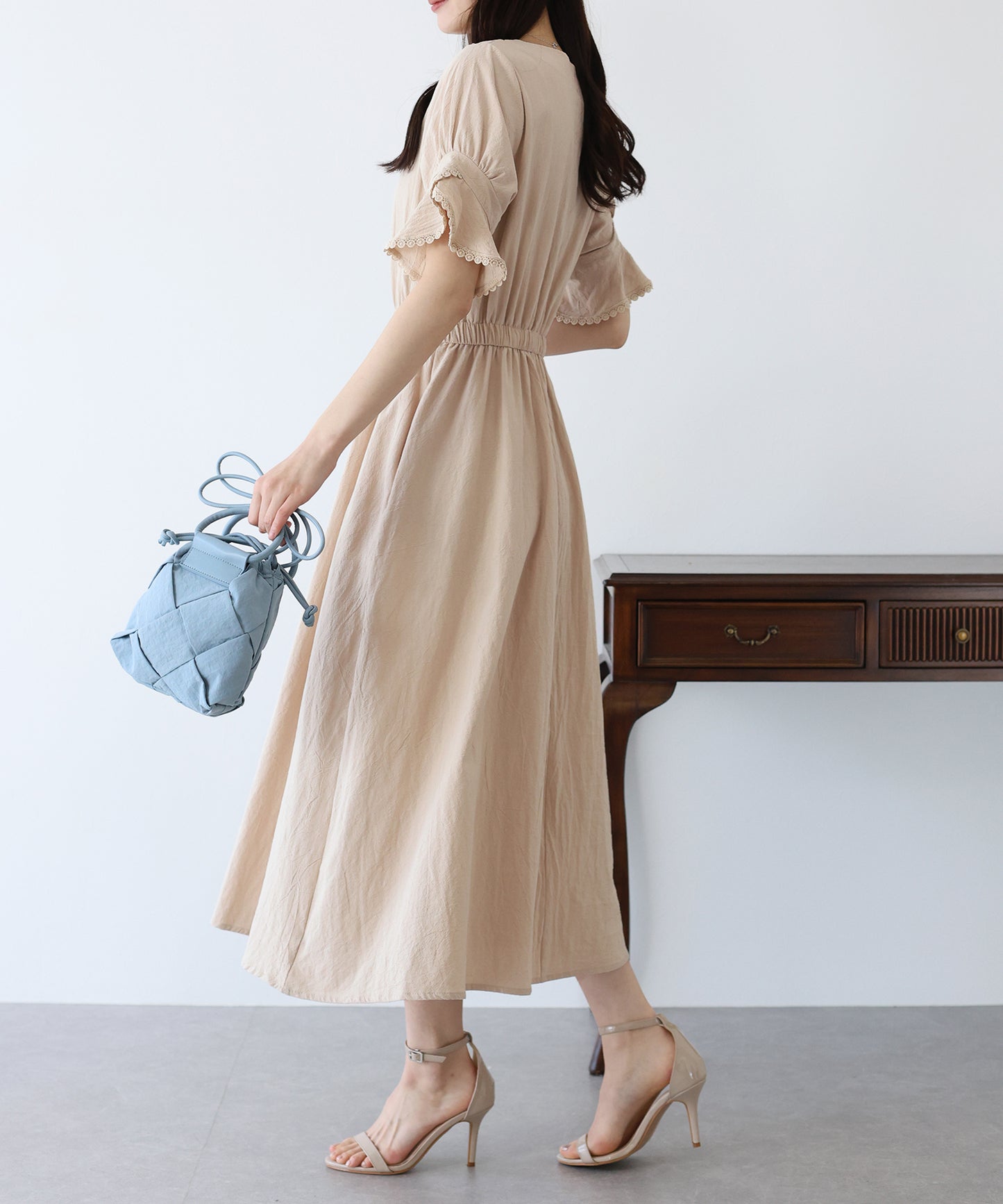 【SALE】袖レースドロストワンピース