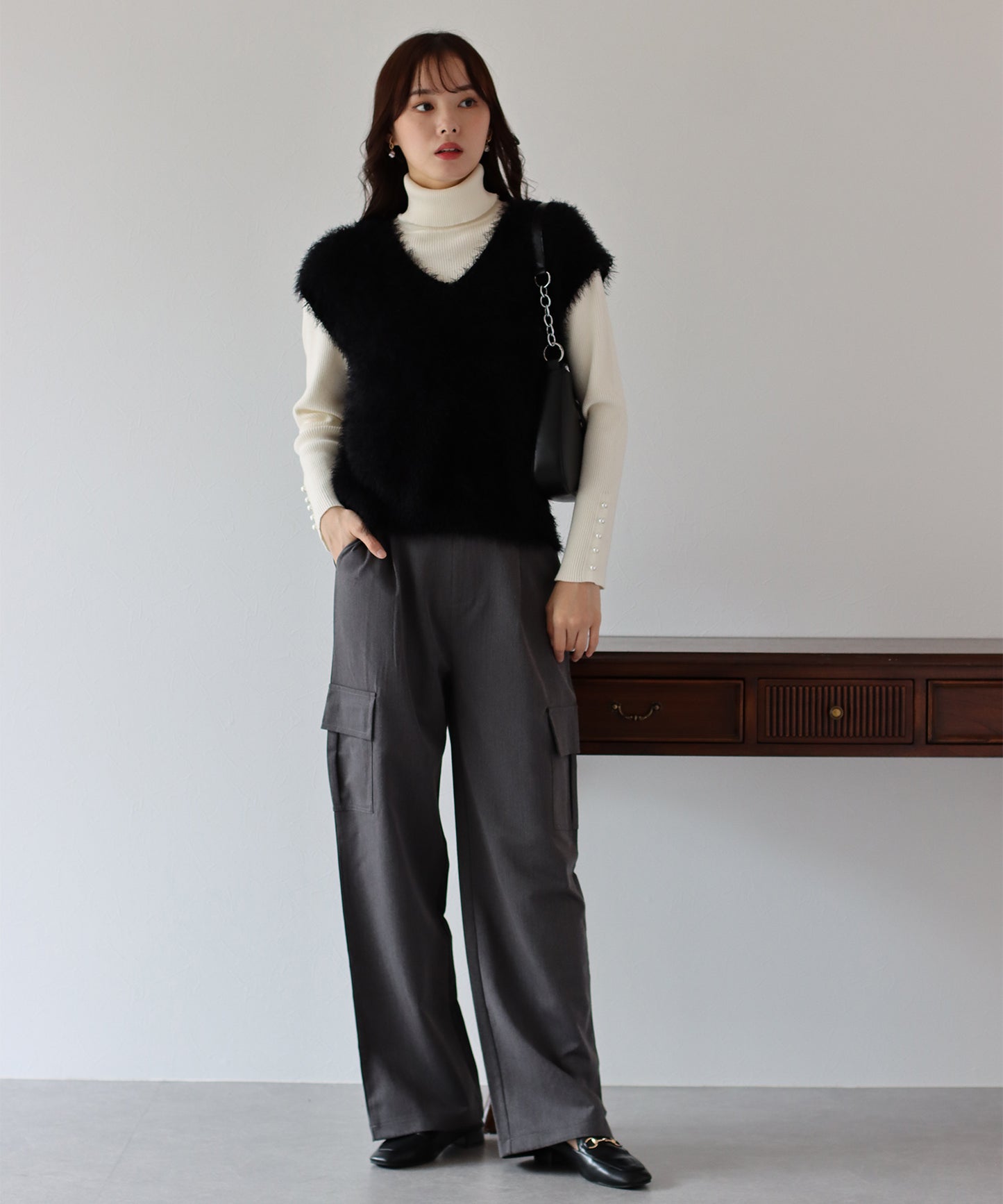 【SALE】ぽこぽこVネックシャギーニットベスト