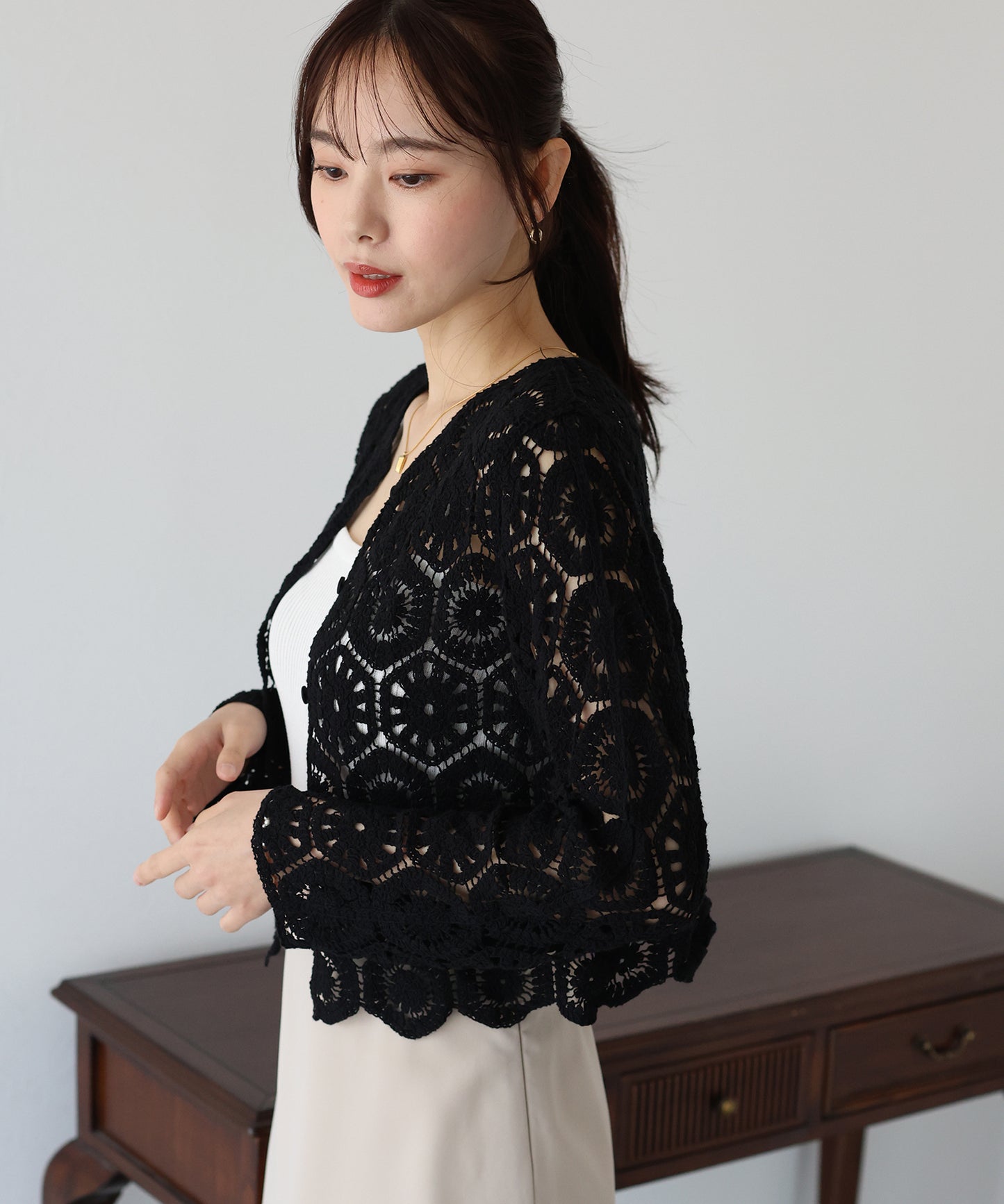 【SALE】透かし編み風モチーフレースカーディガン