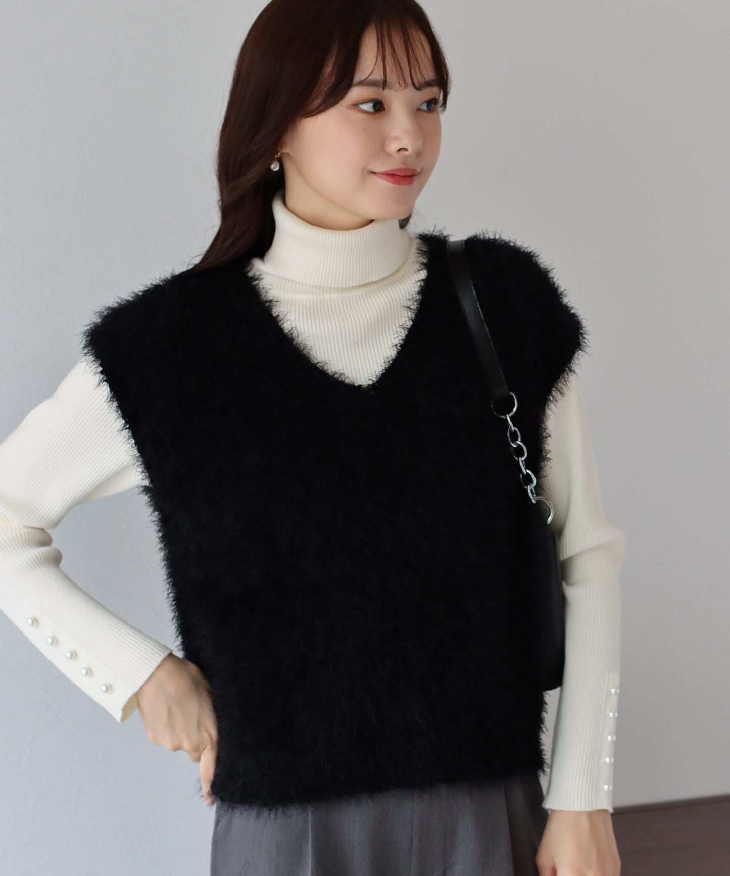 【SALE】ぽこぽこVネックシャギーニットベスト