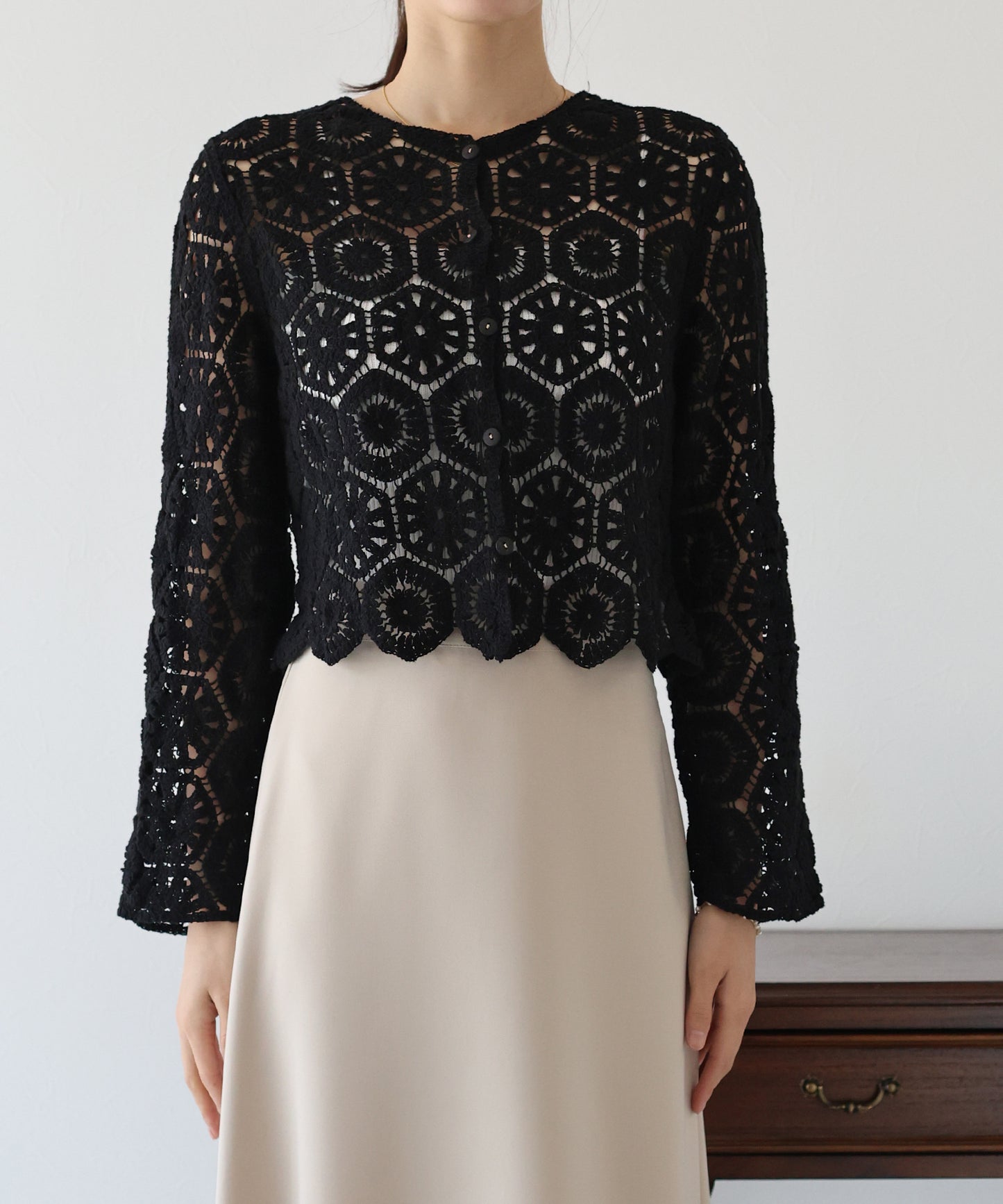 【SALE】透かし編み風モチーフレースカーディガン