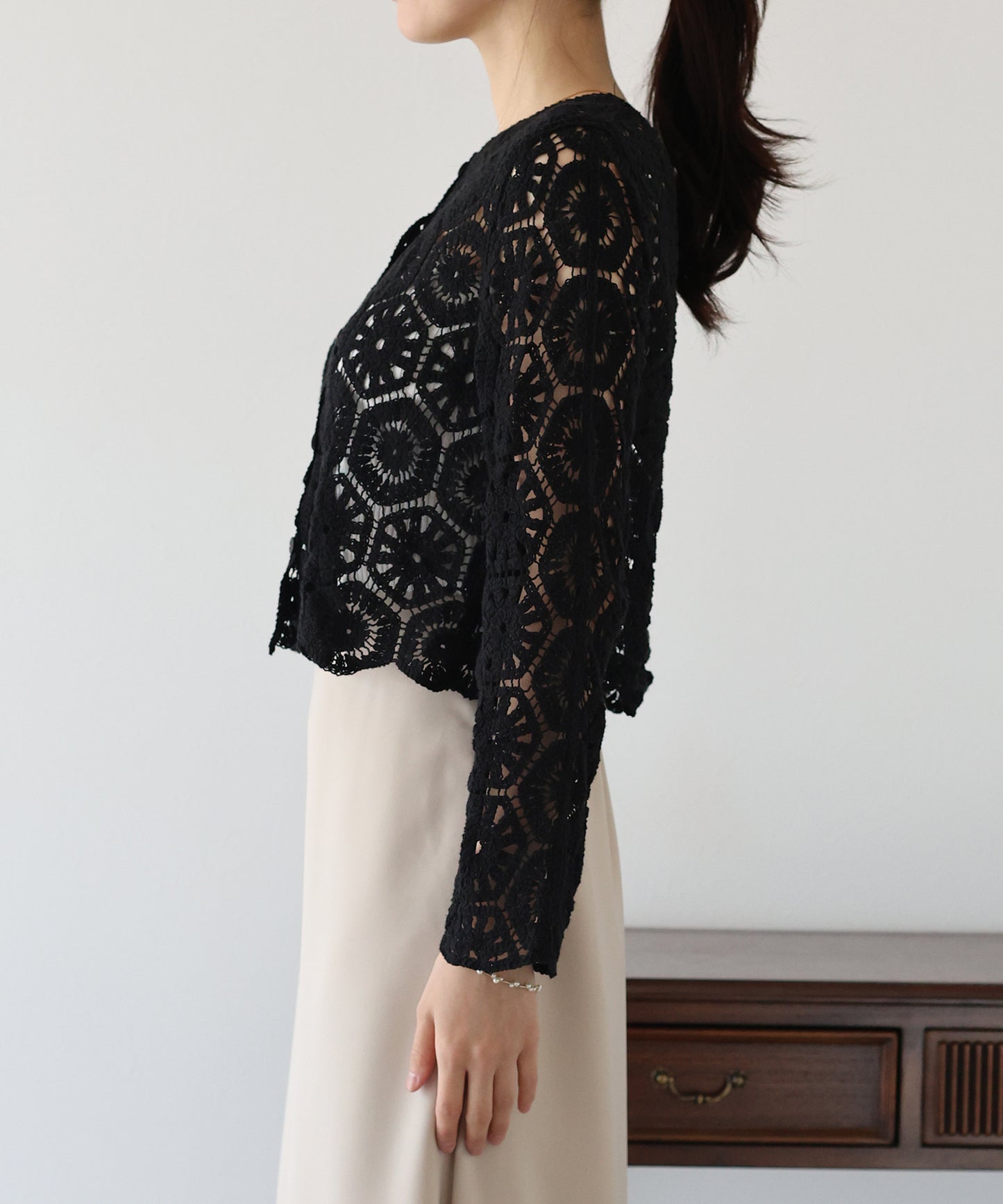 【SALE】透かし編み風モチーフレースカーディガン