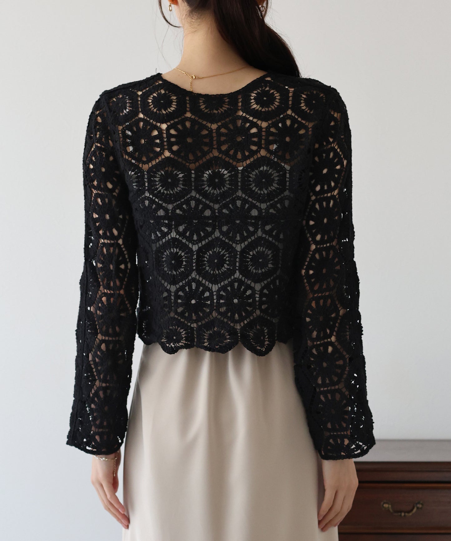 【SALE】透かし編み風モチーフレースカーディガン