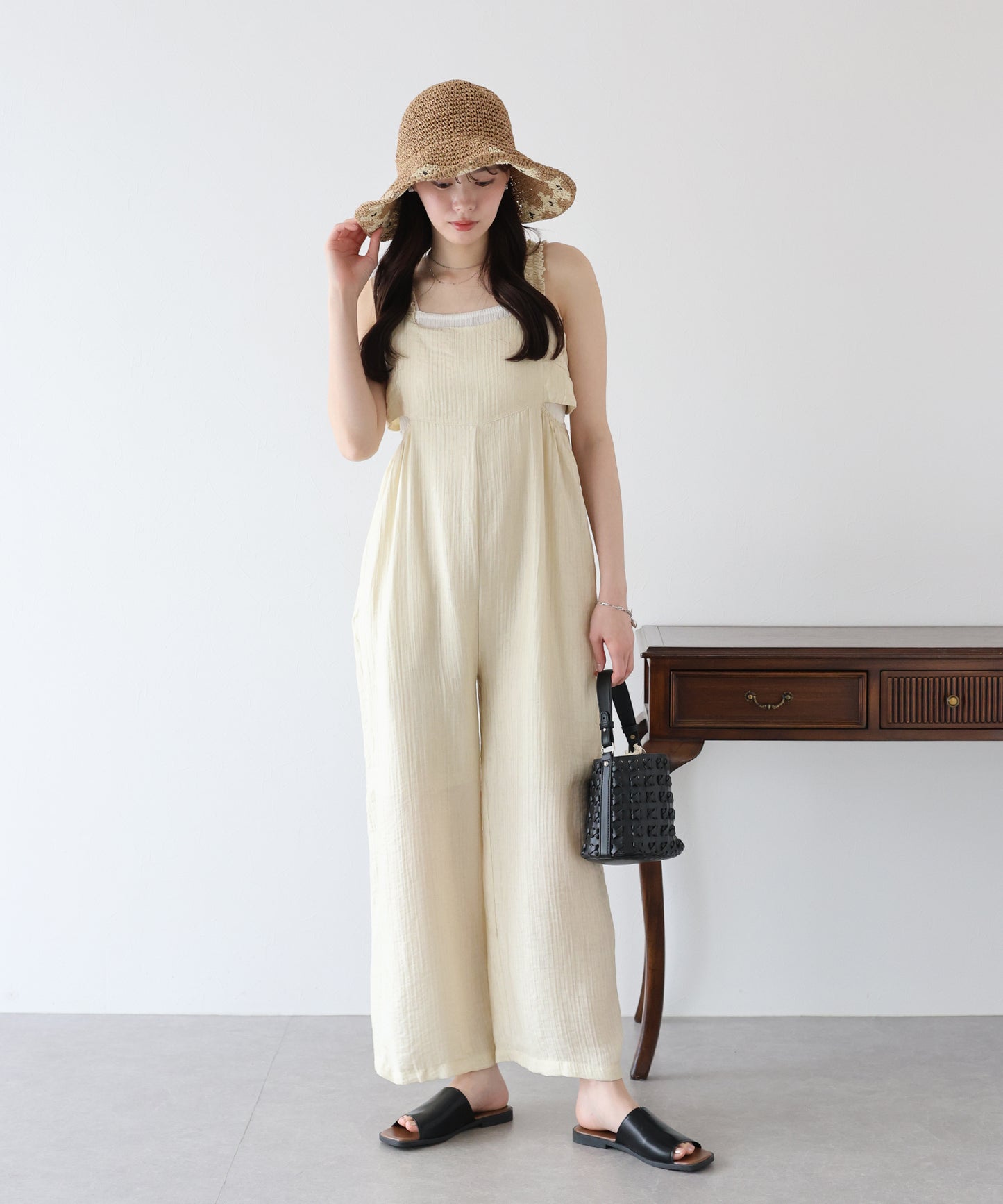 【SALE】カットアウトオールインワン