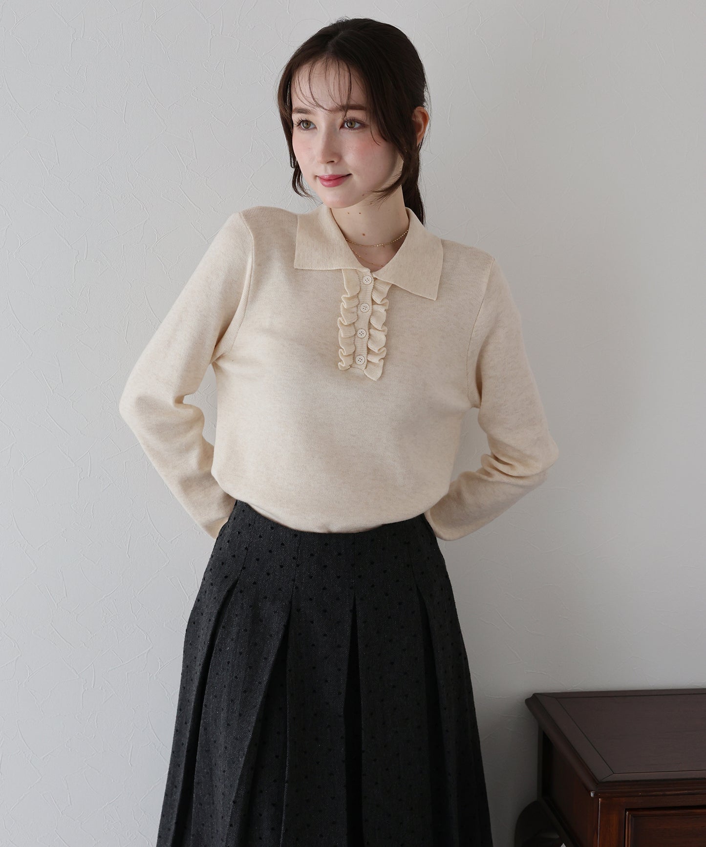 【早割5%OFF】ウール混フロントフリルポロニット