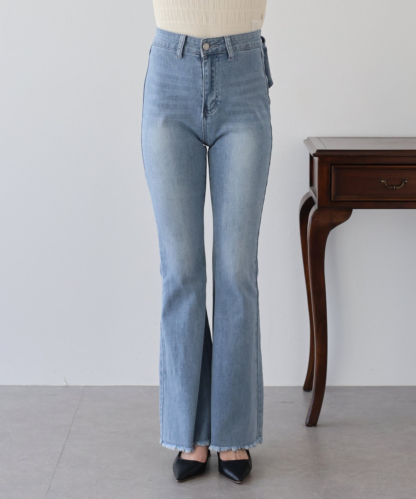 ハイウエストバックリボンデニムパンツ