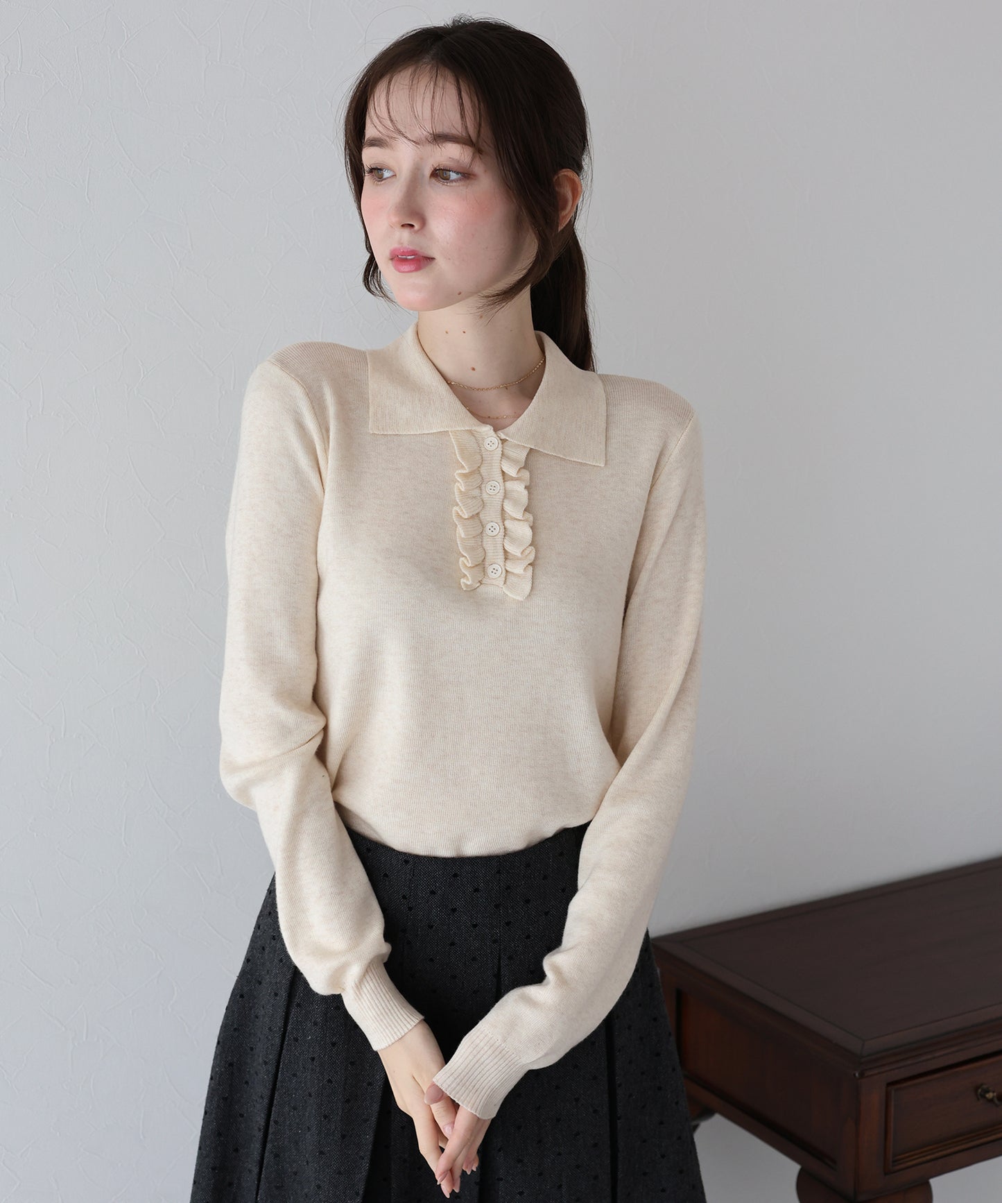 【早割5%OFF】ウール混フロントフリルポロニット