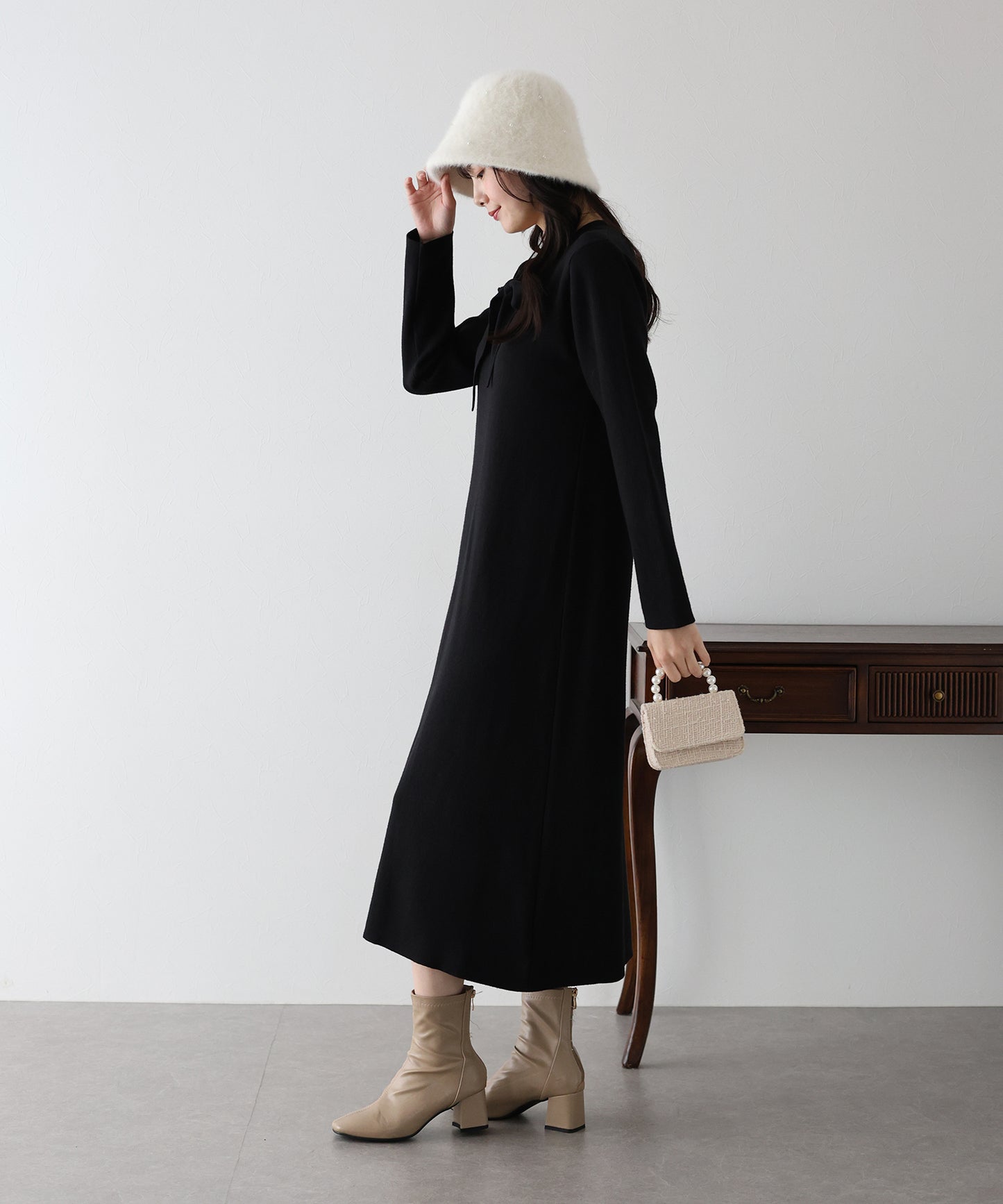 【TIME SALE】ボウタイニットワンピース