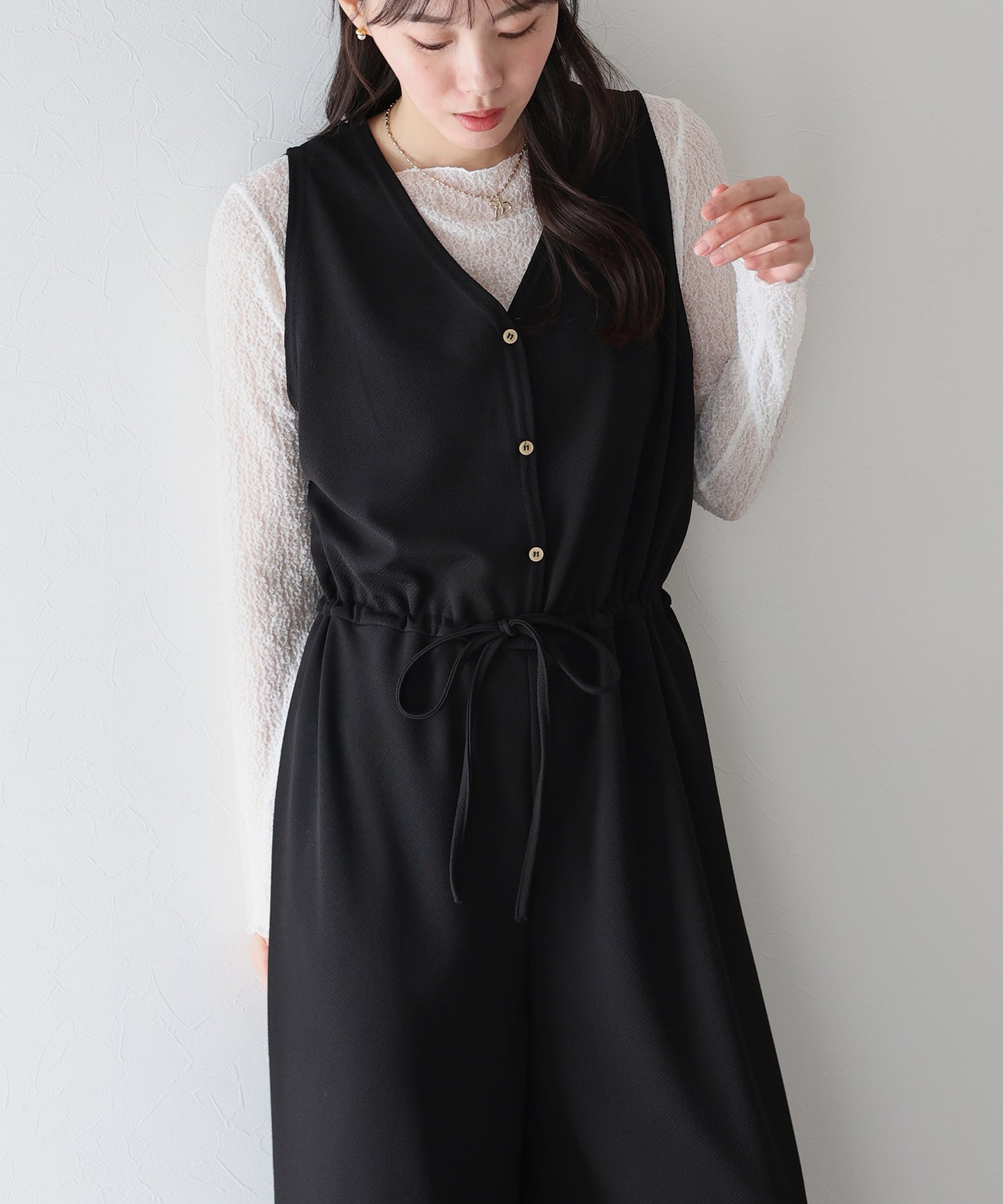 【SALE】Vネックオールインワン
