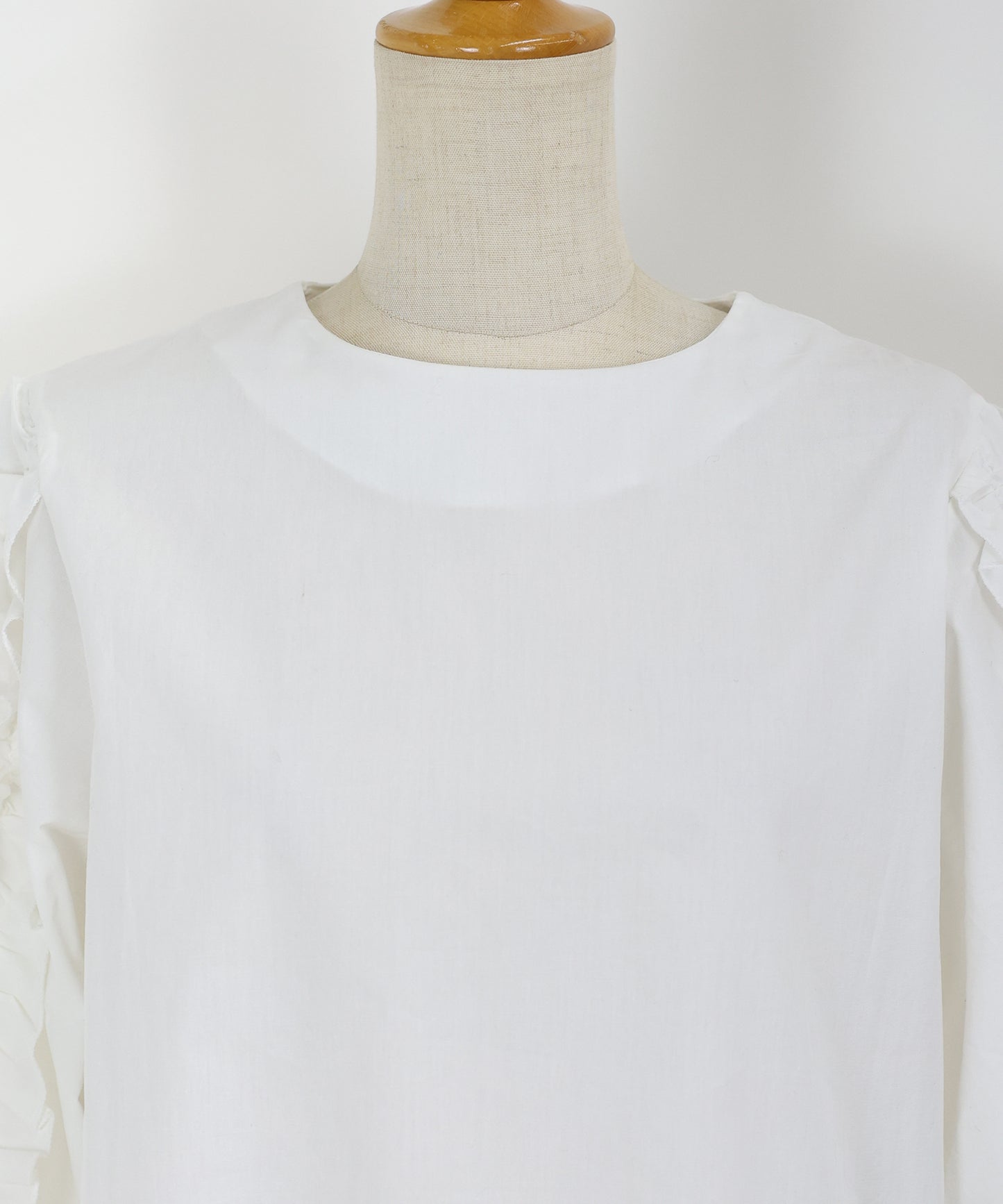 【SALE】フリルスリーブブラウス
