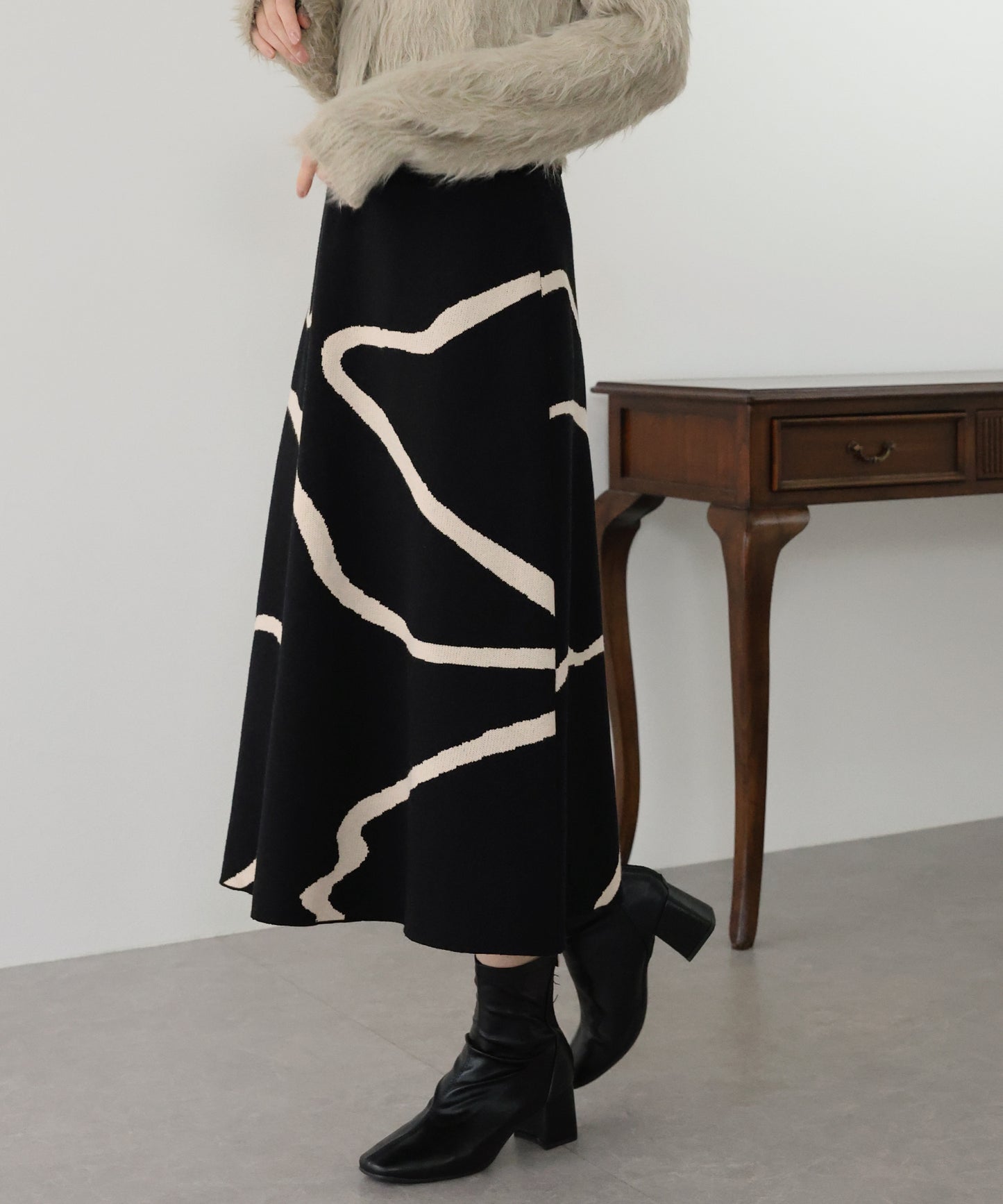 【SALE】ラインジャガードニットスカート