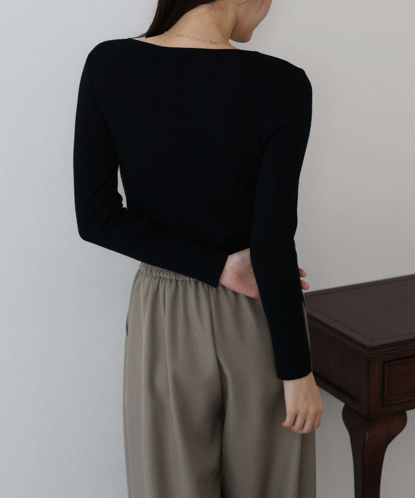 【早割5%OFF】ハートネックリブニット