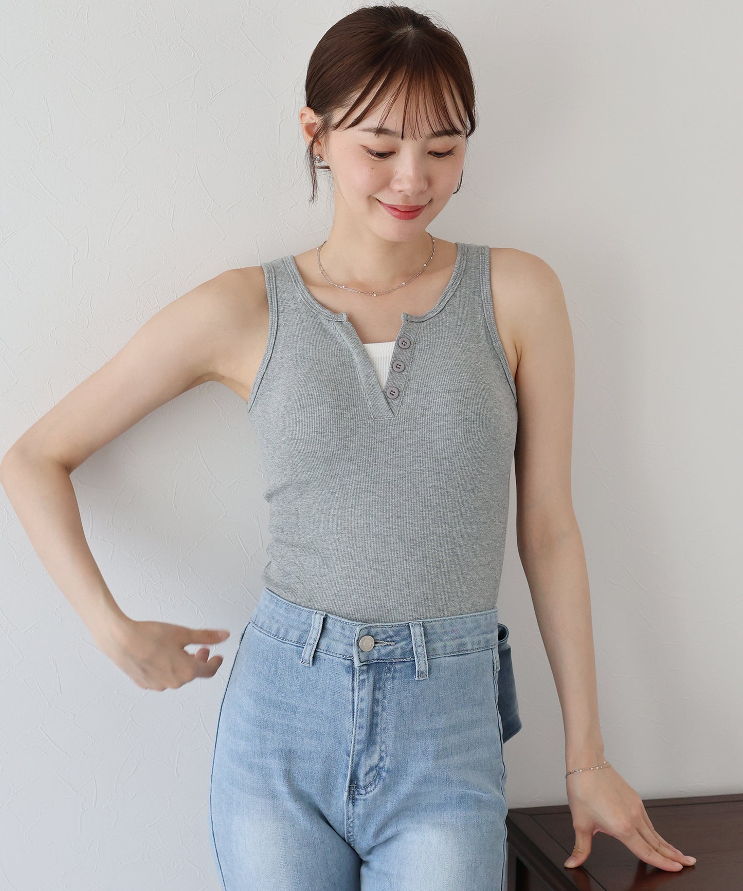 【TIME SALE】カップ付ヘンリーネックタンクトップ【ネコポス】