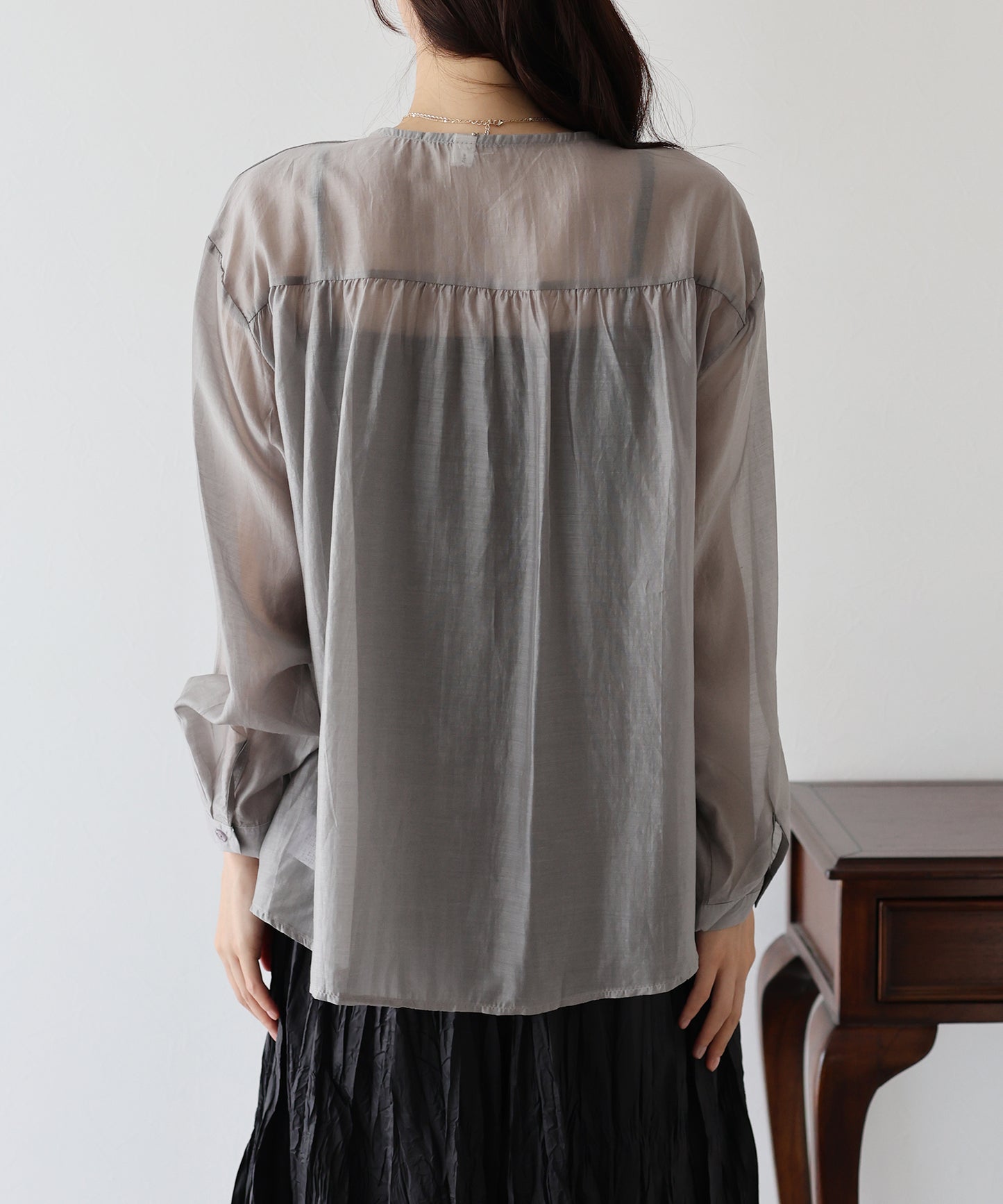 【SALE】ノーカラーシアーシャツ【ネコポス】