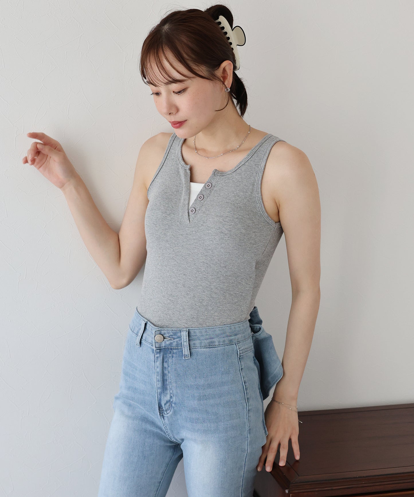 【TIME SALE】カップ付ヘンリーネックタンクトップ【ネコポス】
