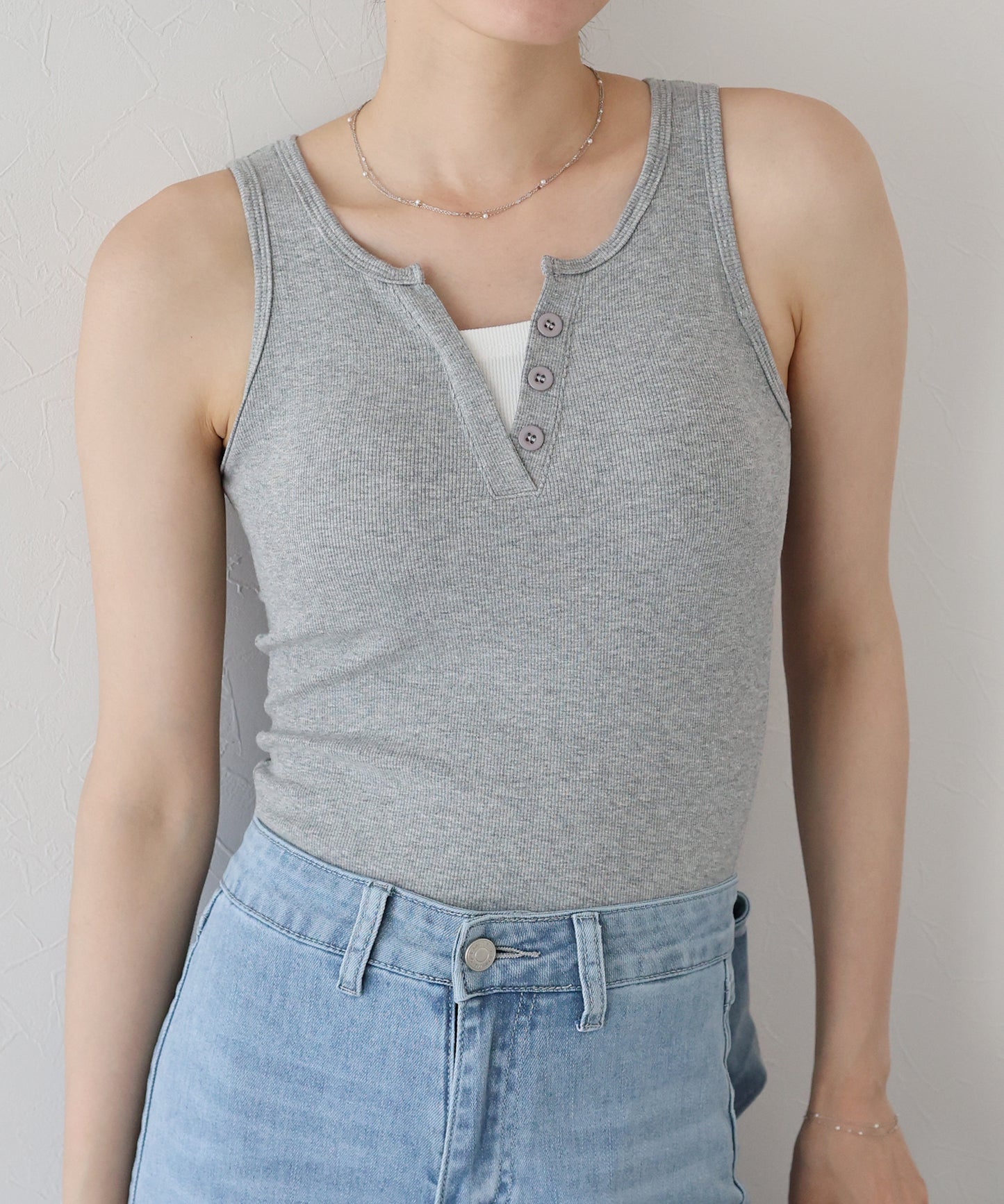 【TIME SALE】カップ付ヘンリーネックタンクトップ【ネコポス】