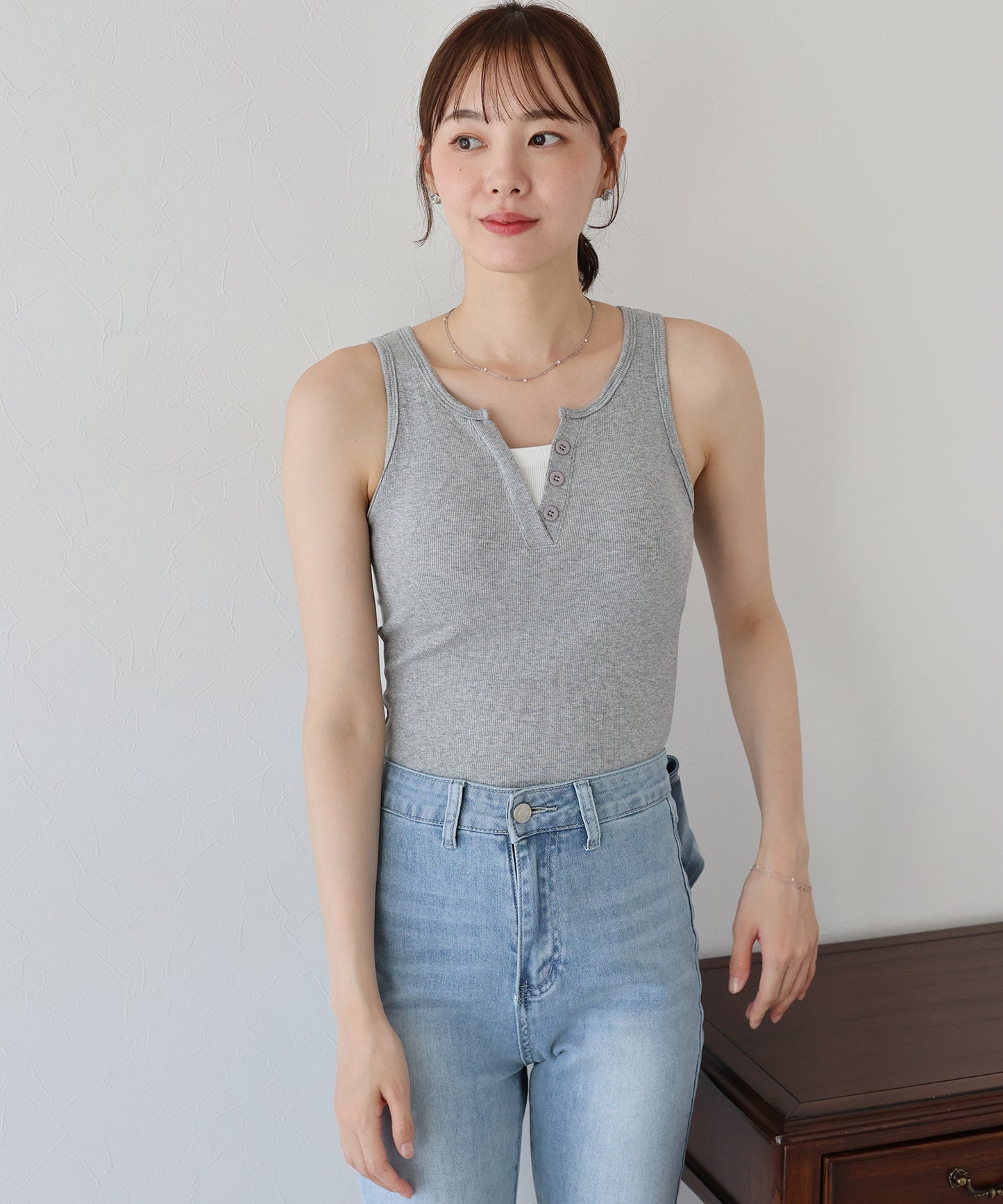 【TIME SALE】カップ付ヘンリーネックタンクトップ【ネコポス】