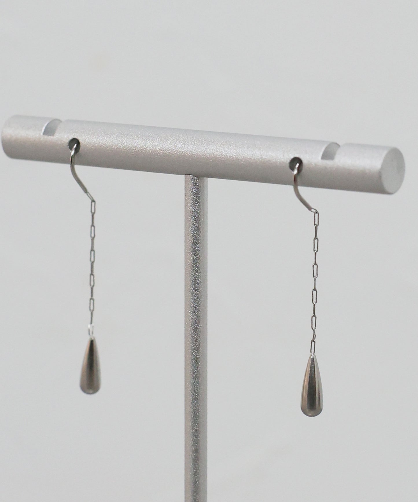 ドロップチェーンピアス / サージカルステンレス【ネコポス】