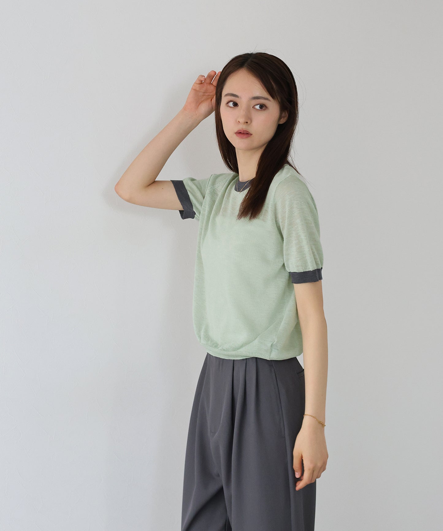 【新商品限定5%OFF(木)】ロゴ配色シアーニット