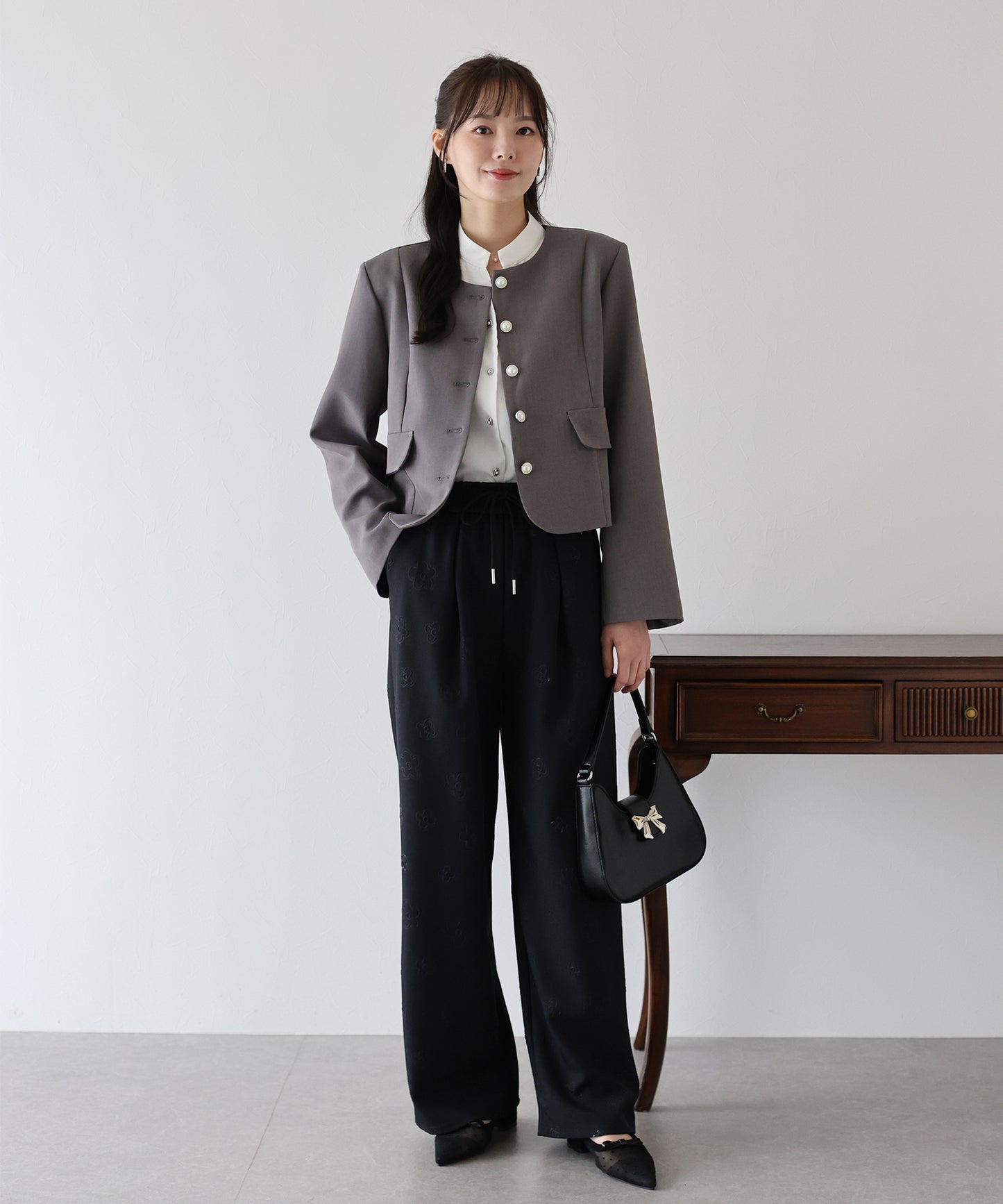 【SALE】フラワーエンボスワイドパンツ