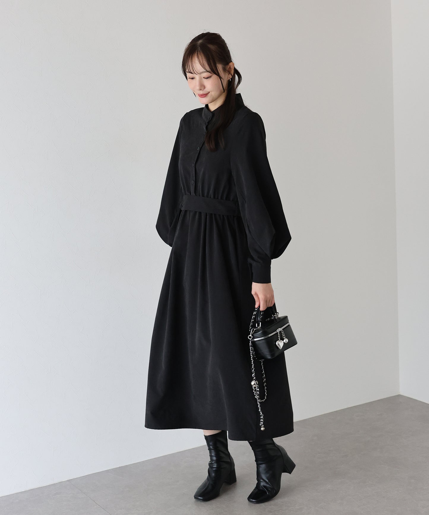 【早割5%OFF】スタンドカラーボリューム袖ワンピース