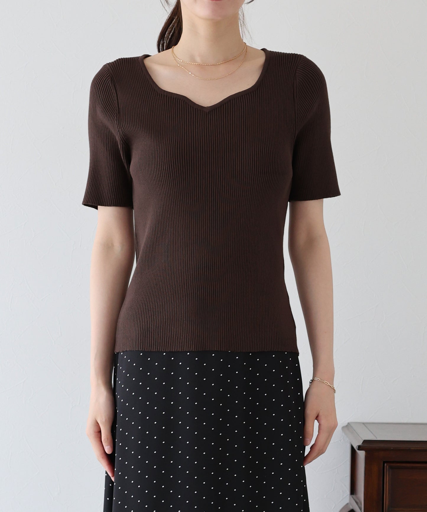 【TIME SALE】ハートネックリブニット