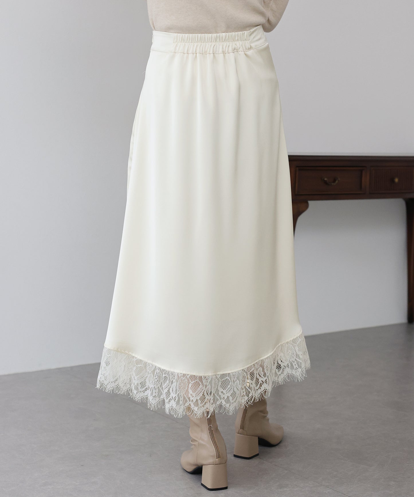 【早割5%OFF】レース切替サテンマーメイドスカート
