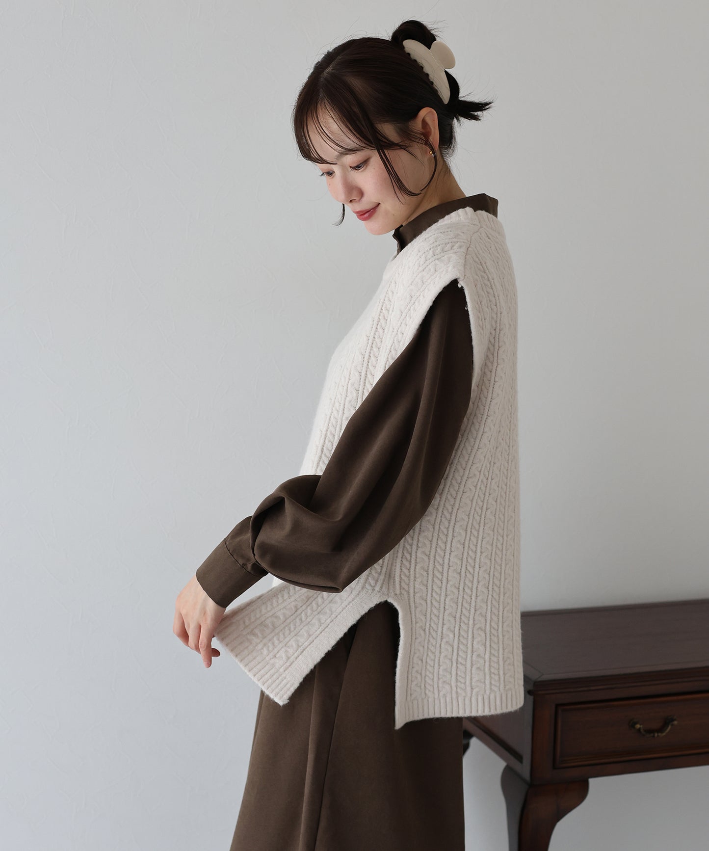 【早割5%OFF】ケーブルオーバーニットベスト