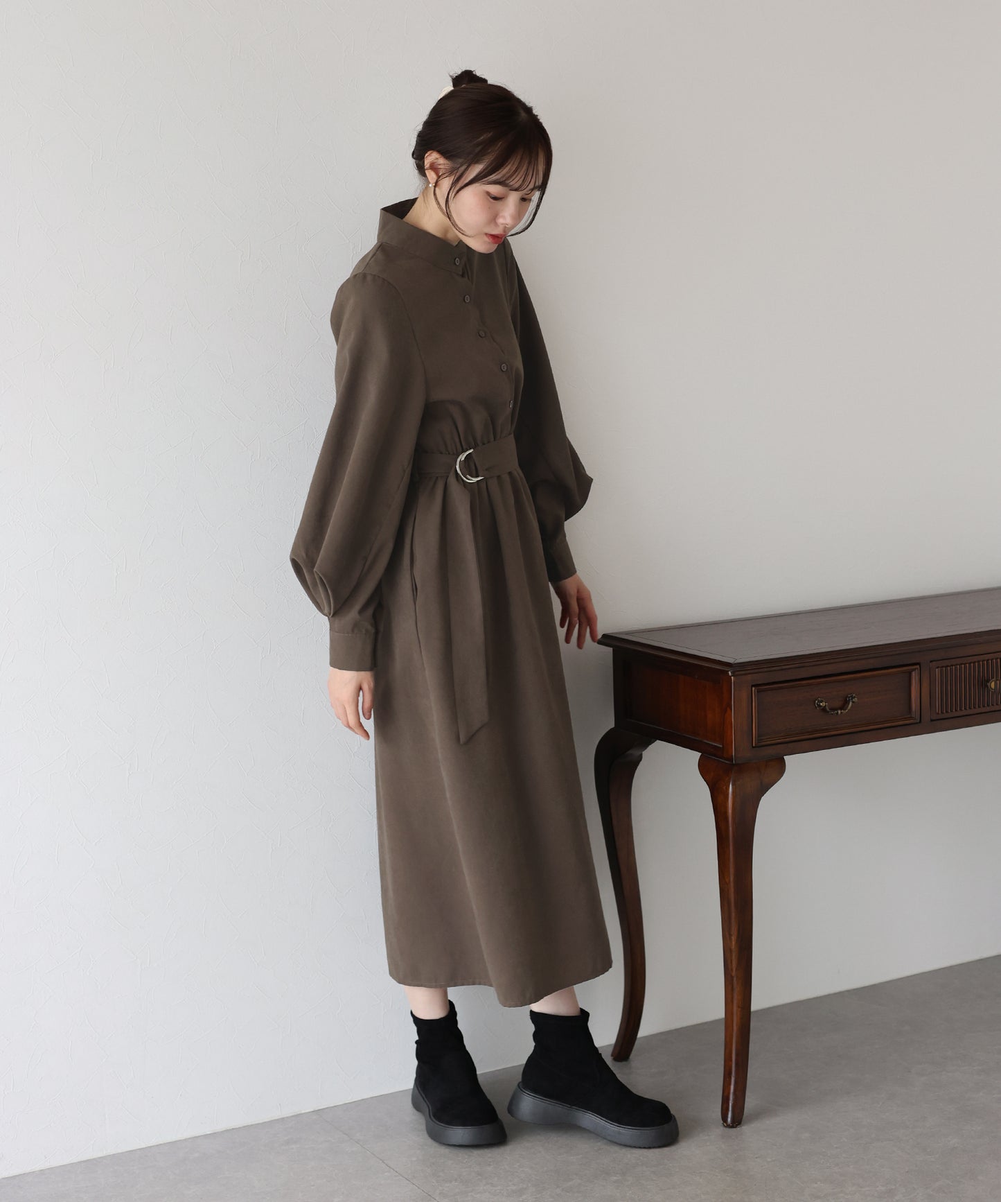 【TIME SALE】スタンドカラーボリューム袖ワンピース