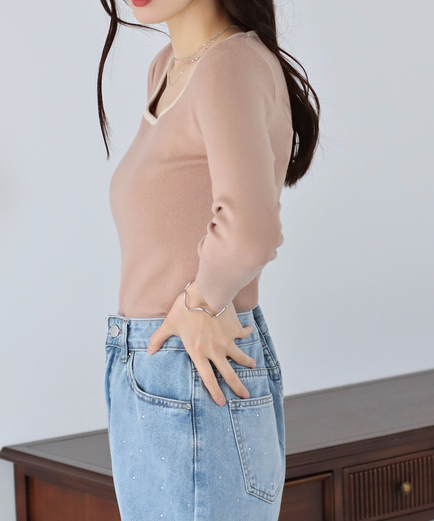 【SALE】襟元配色パイピングニット