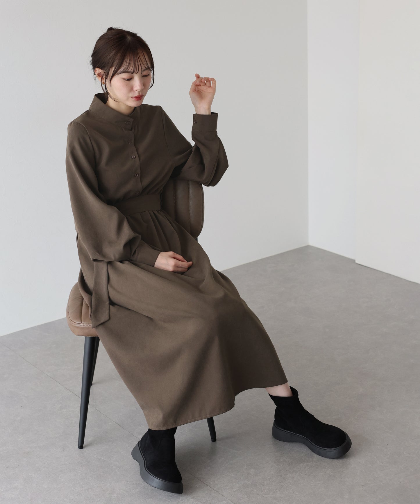 【早割5%OFF】スタンドカラーボリューム袖ワンピース