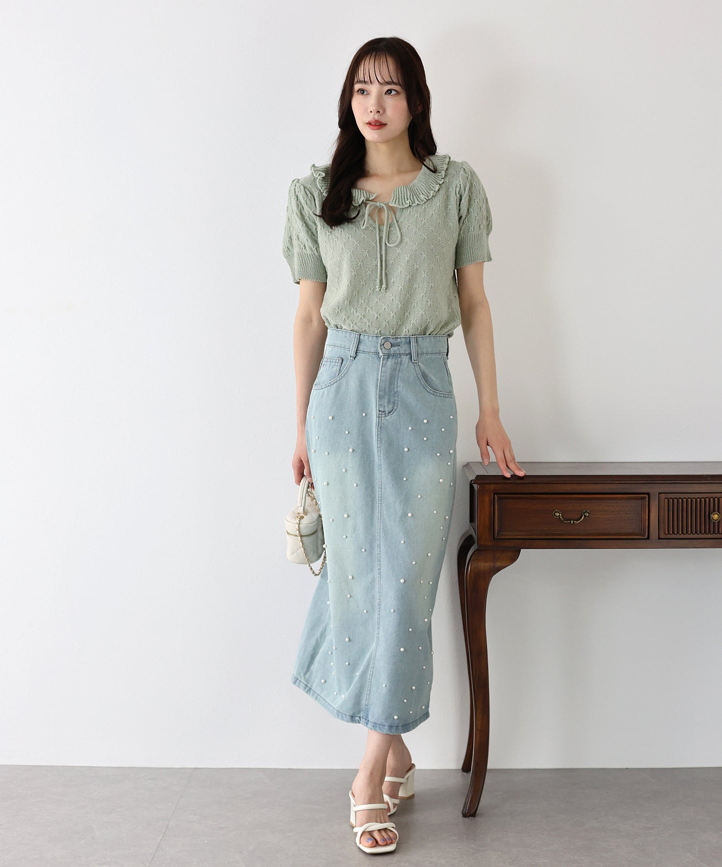 【SALE】フリル襟かぎ編みニット