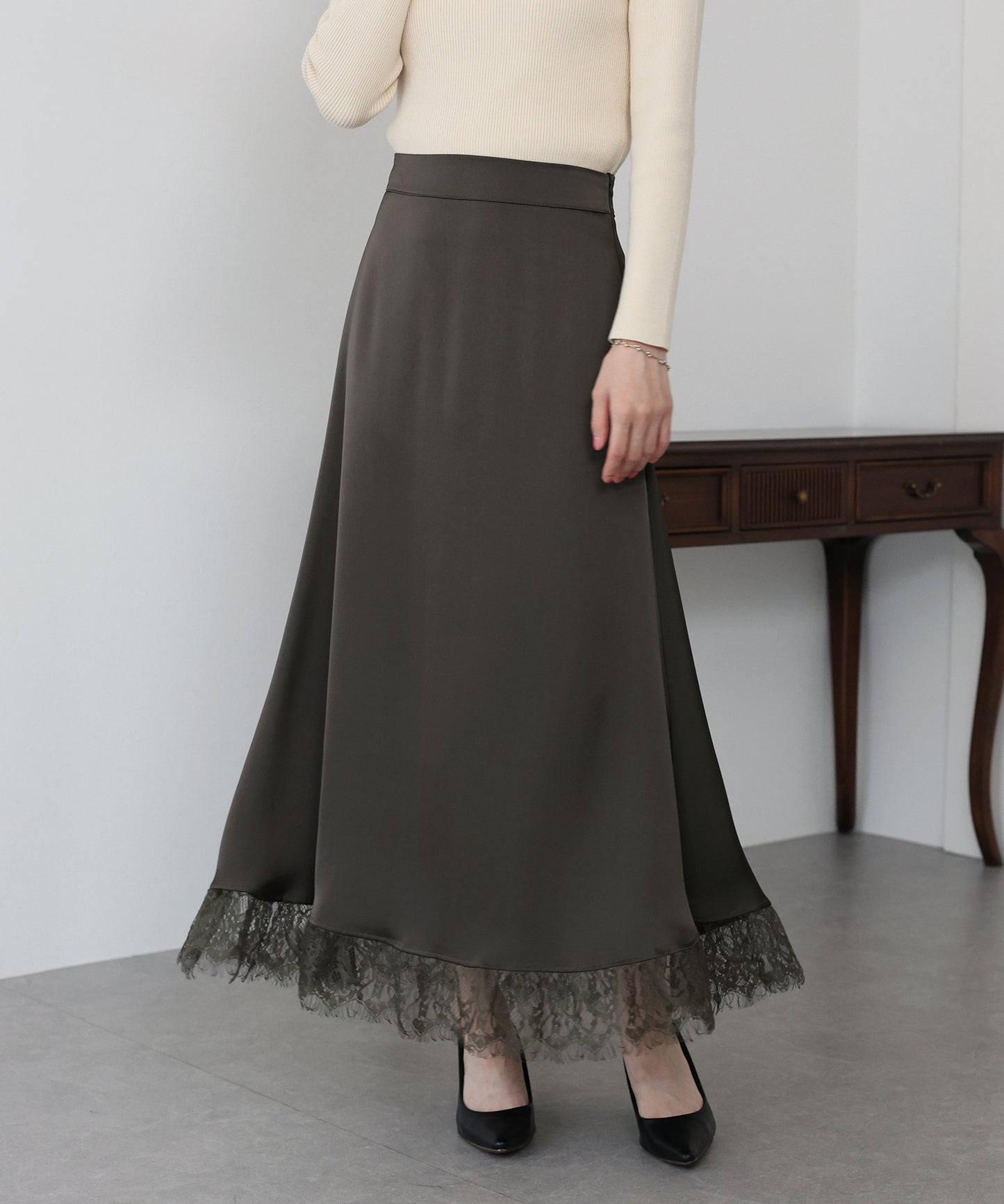 【早割5%OFF】レース切替サテンマーメイドスカート