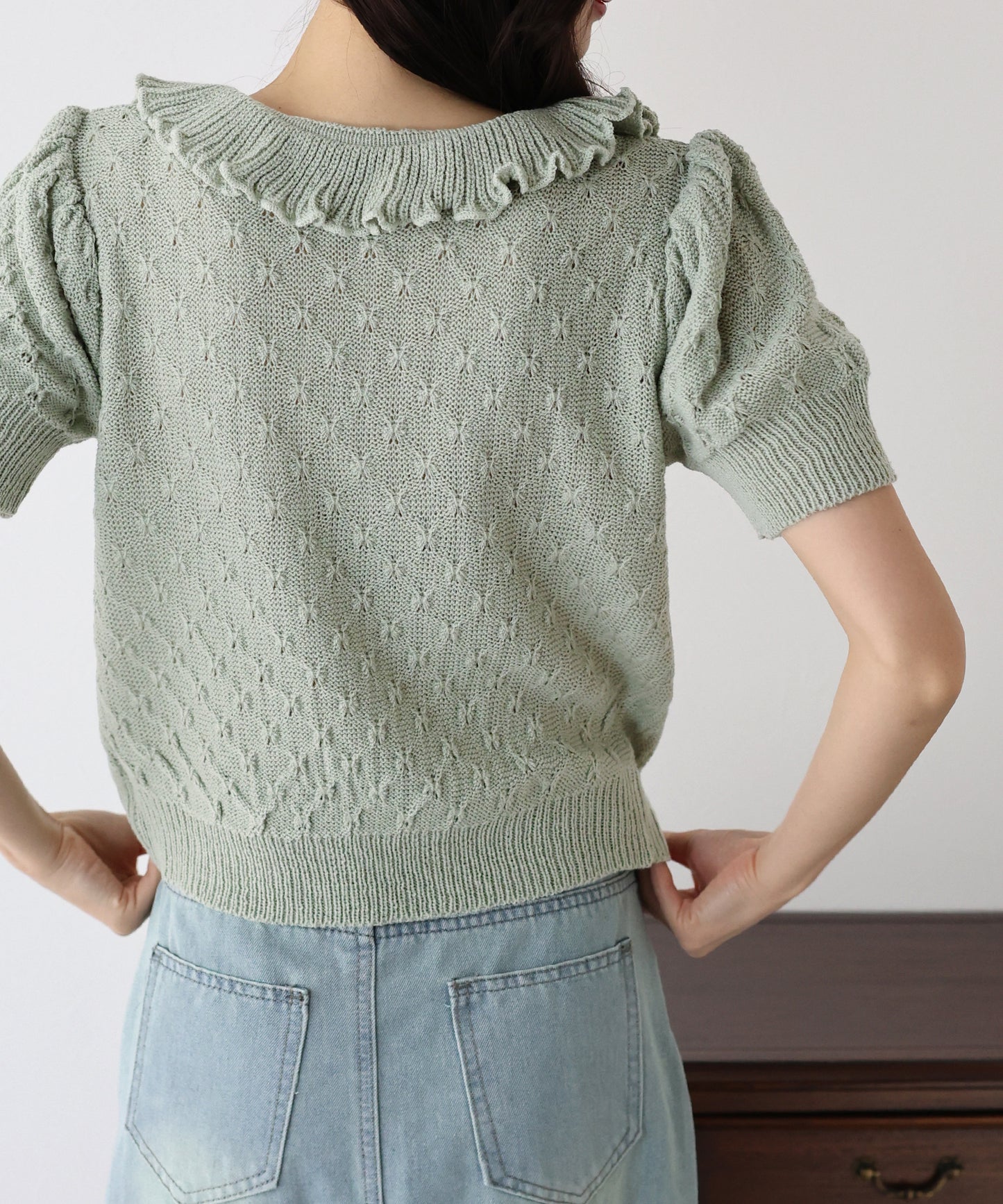 【SALE】フリル襟かぎ編みニット