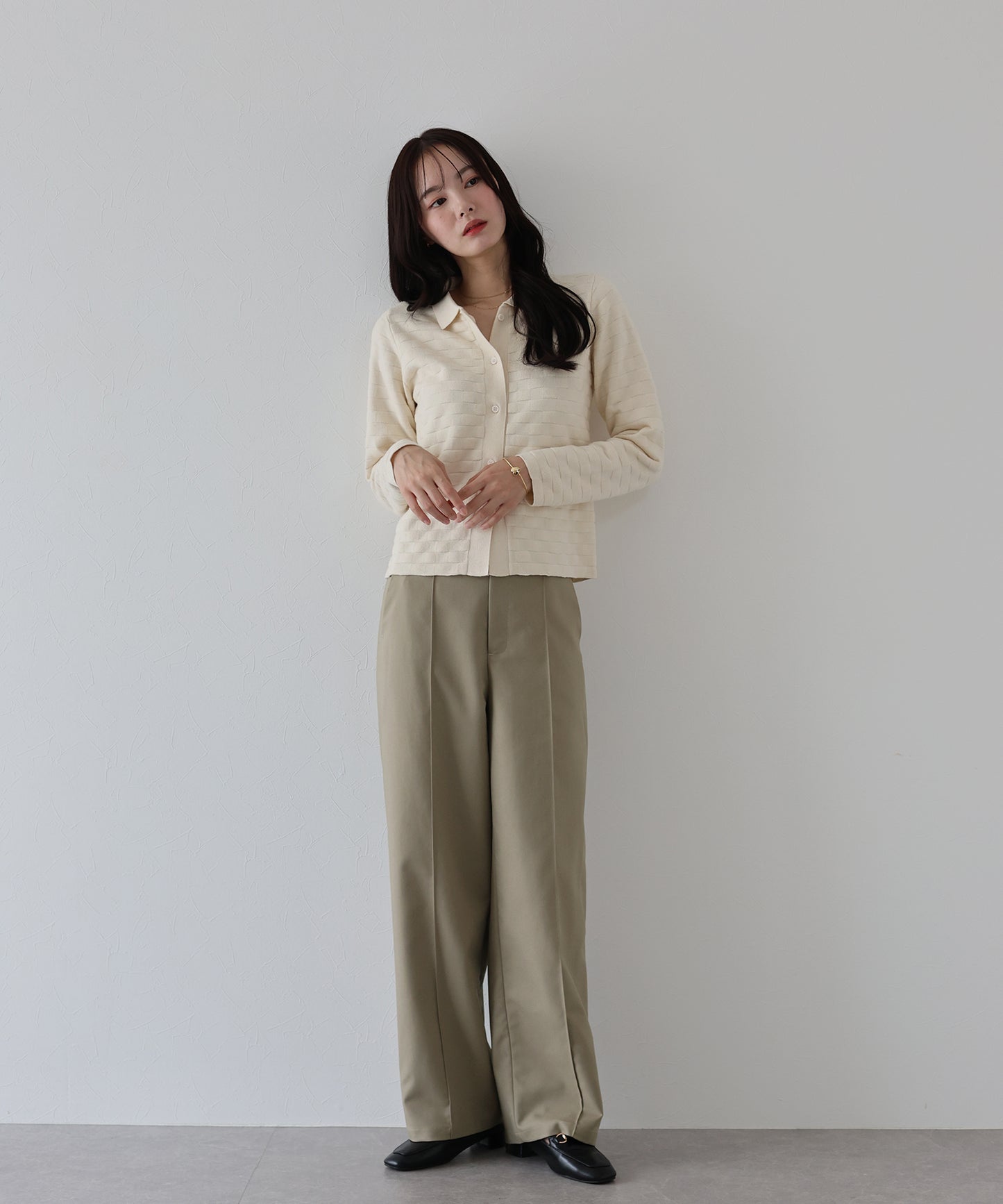 【SALE】ピンタックストレートスラックス