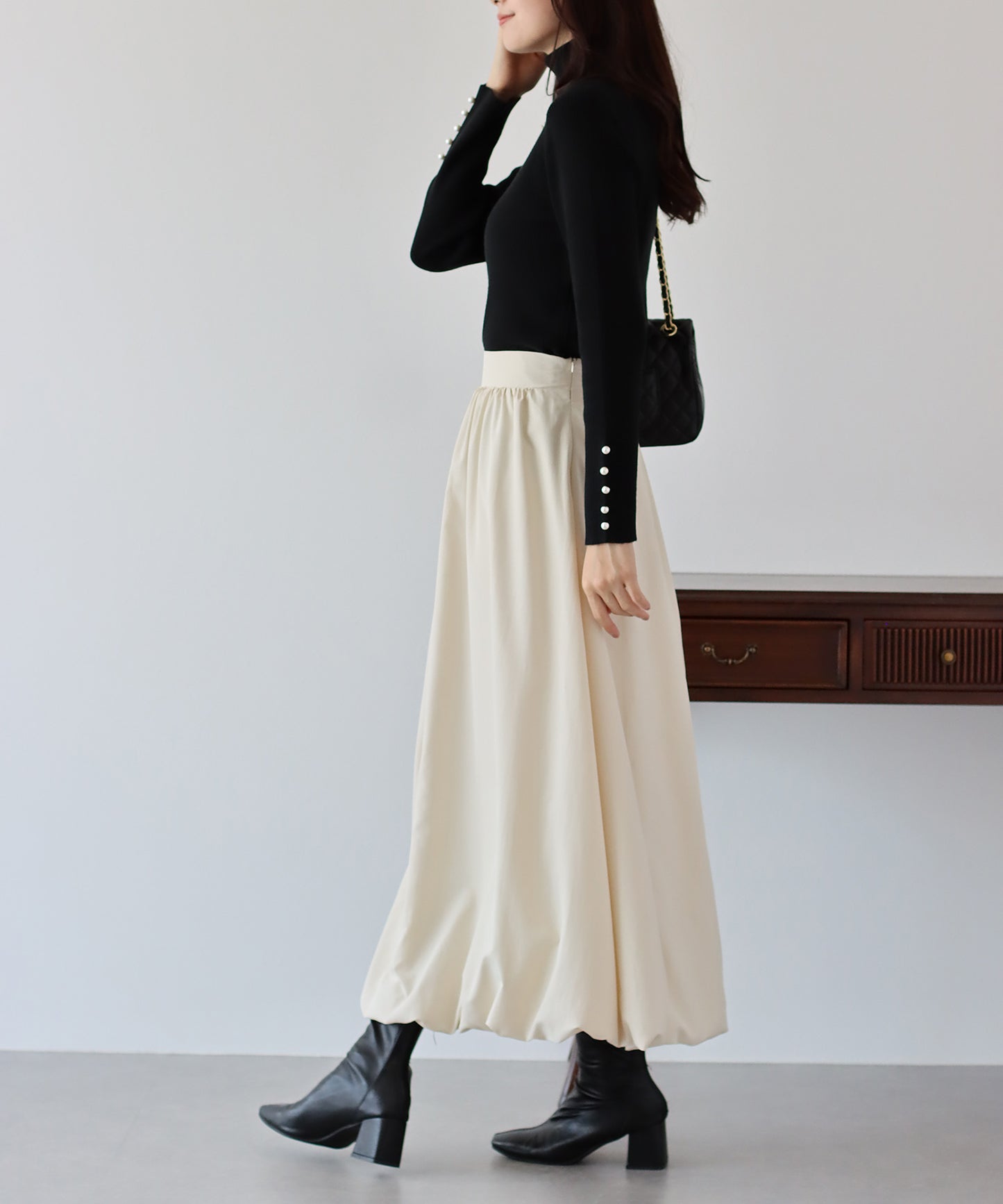 【TIME SALE】袖パールボタンタートルネックニット