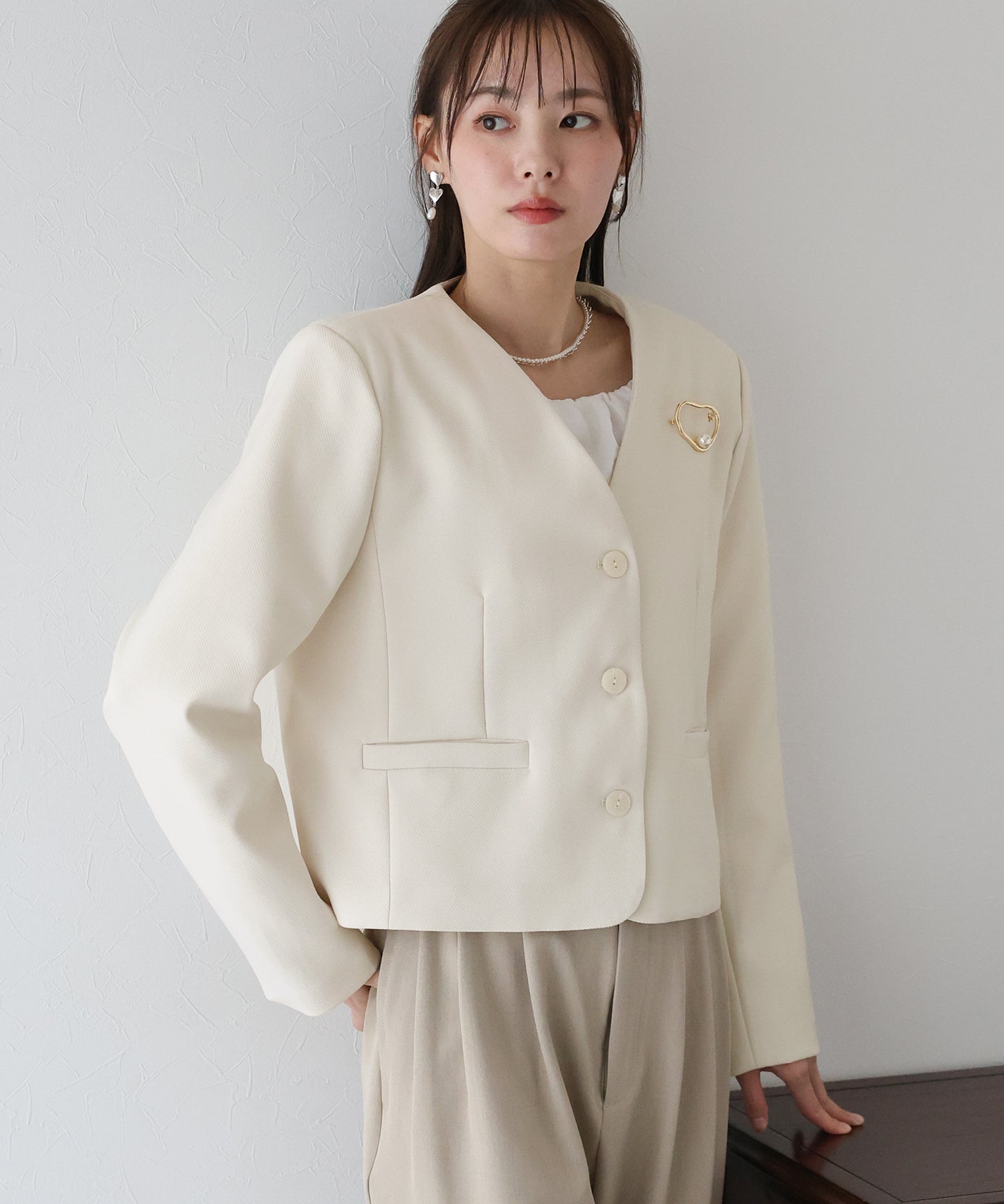 【TIME SALE】Vネックショート丈ジャケット