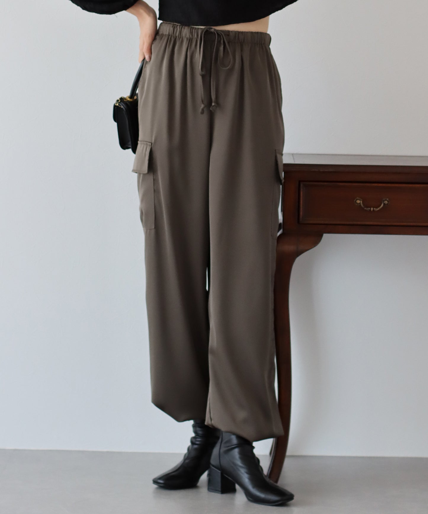 【TIME SALE】サテンカーゴパンツ