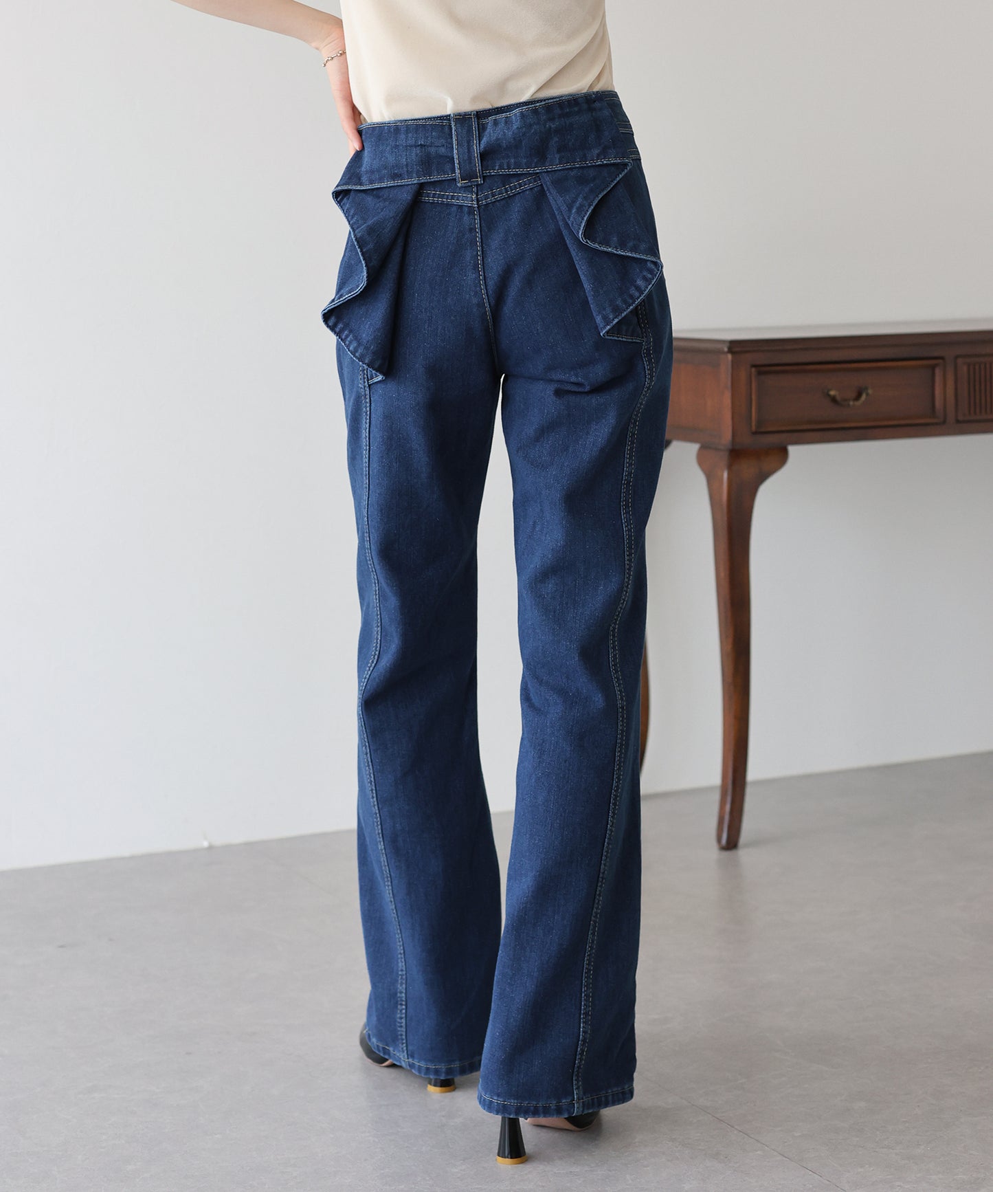 ハイウエストバックリボンワイドデニムパンツ