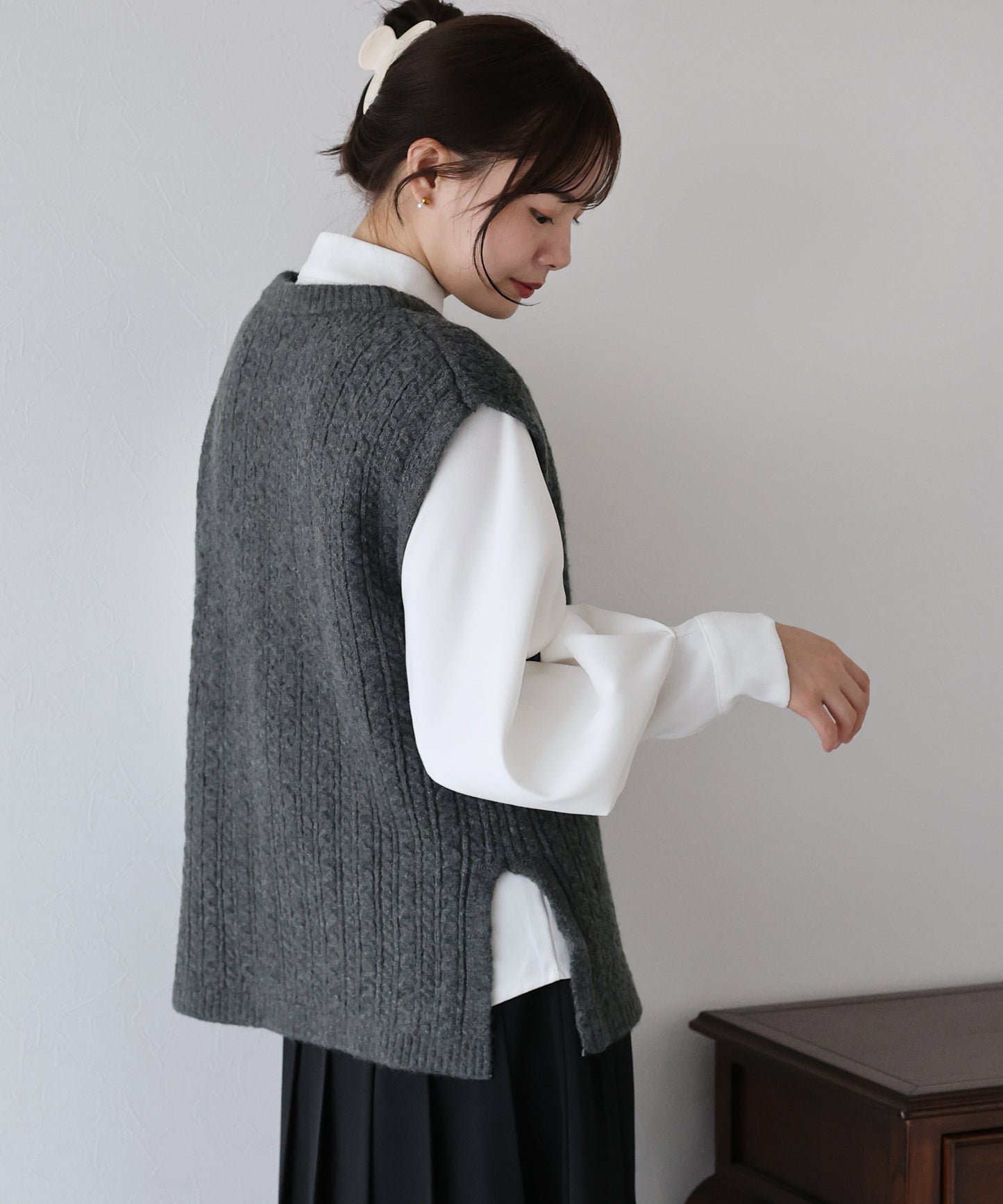 【TIME SALE】ケーブルオーバーニットベスト