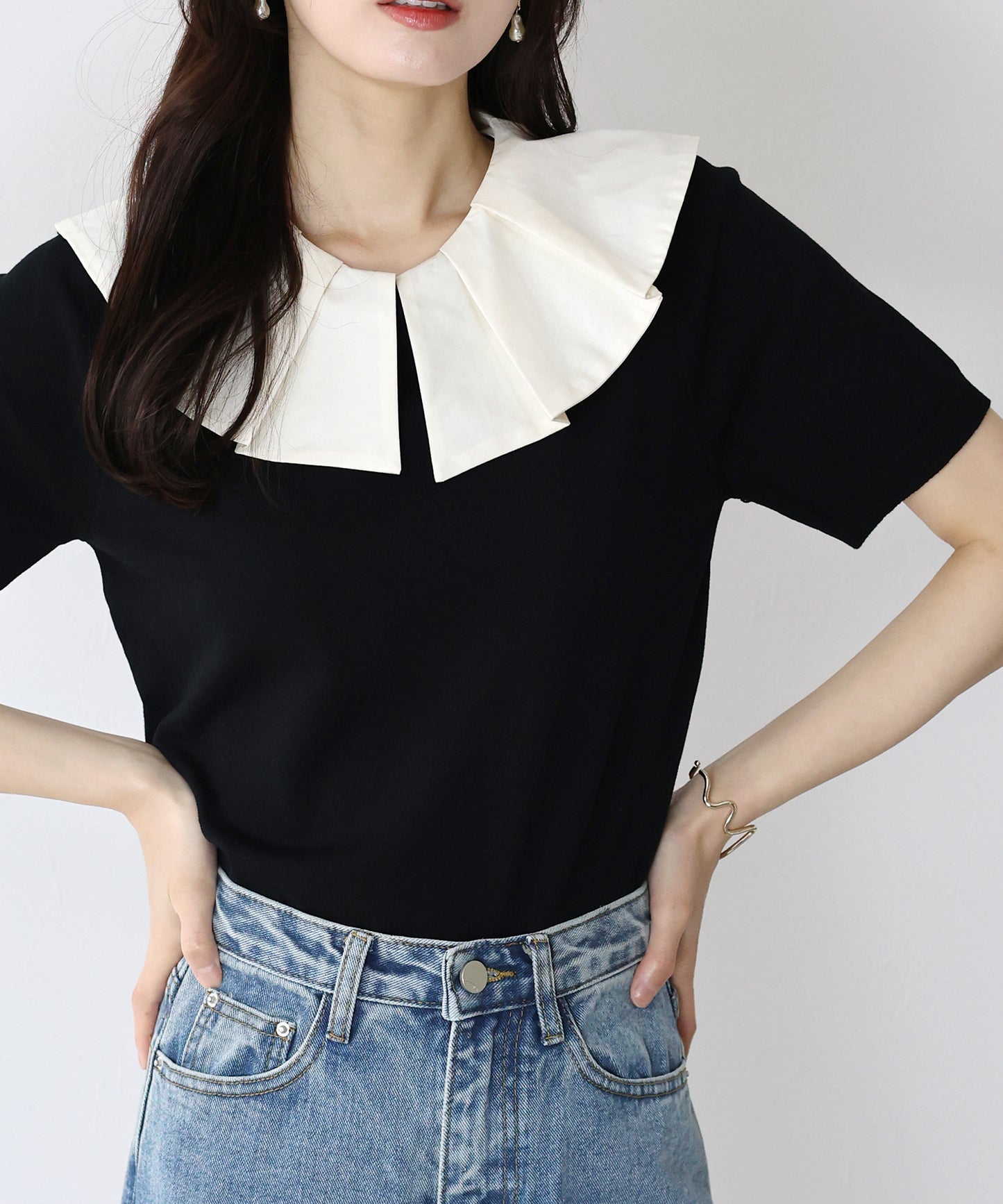 2WAYフリル襟付きニット