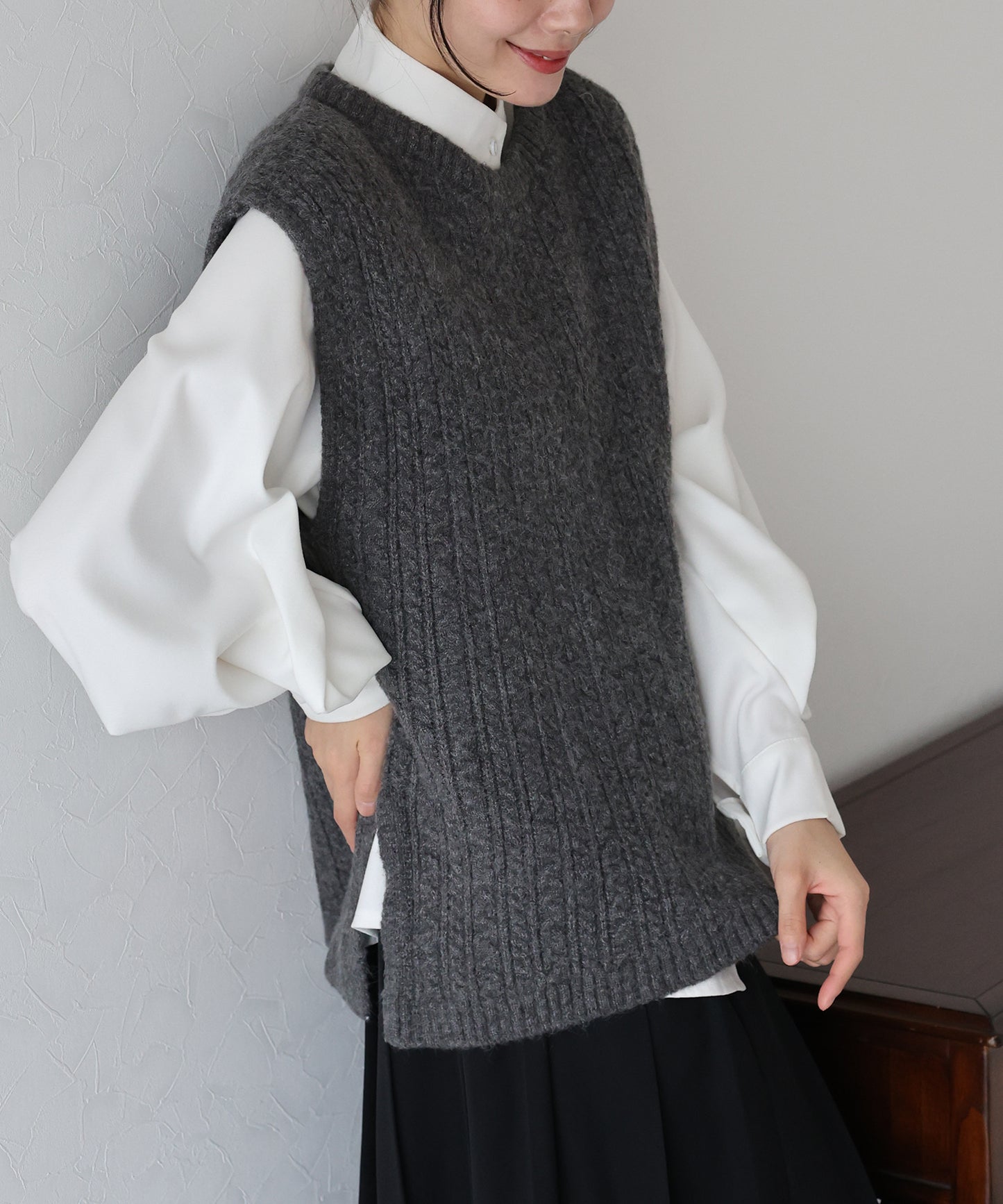 【早割5%OFF】ケーブルオーバーニットベスト