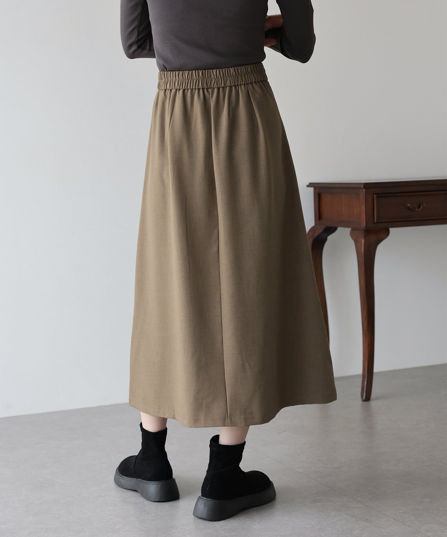 サイドベルトプリーツスカート